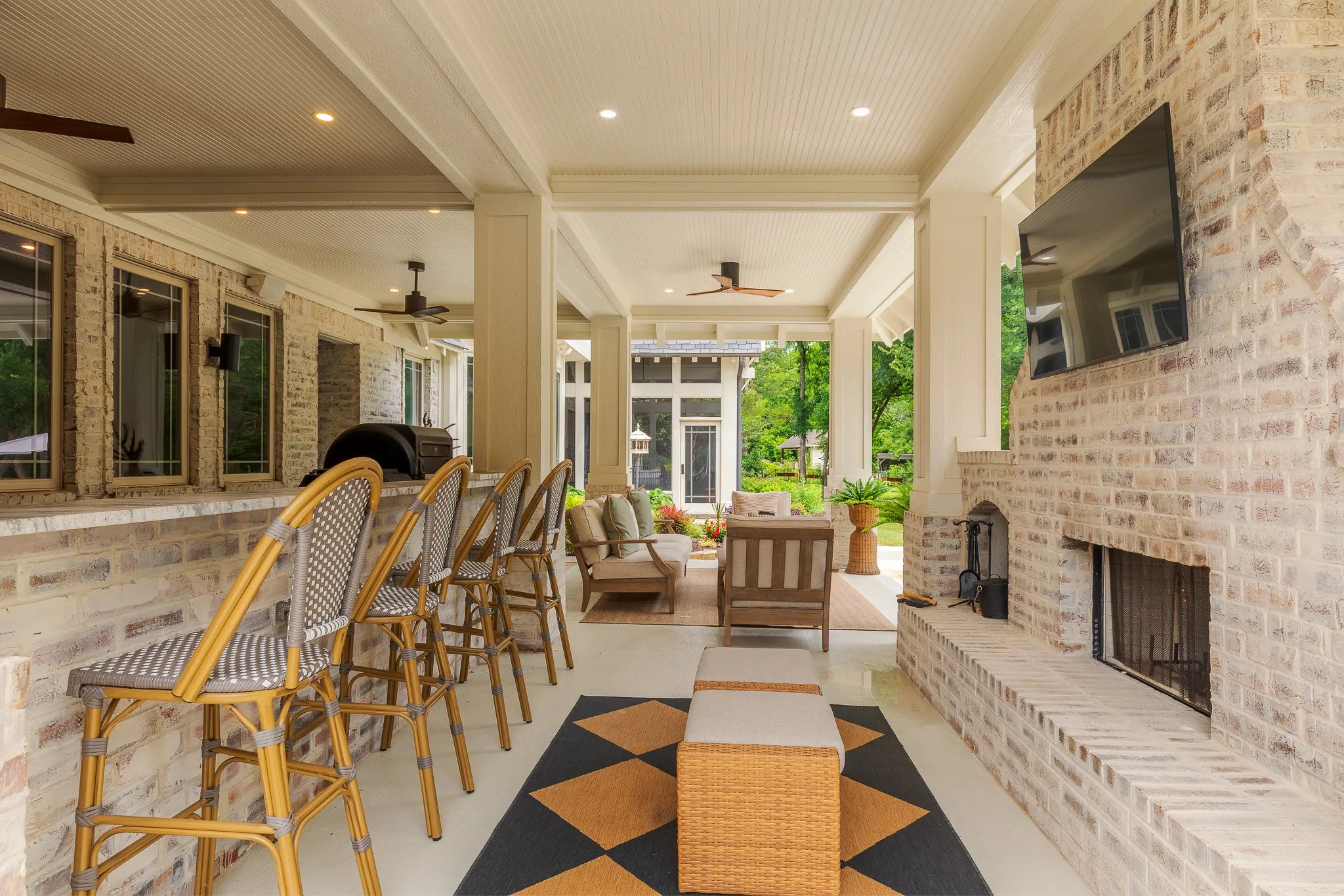 Single Family Residence For Sale in Collin County , 1860 Mary Lee Lane, Lucas, Texas 75002, 6 Bedrooms, 5 Bathrooms, 3 Garage spaces, 5,399 Sqft, built in 2001, Price $2,500,000, mls#21274843, Real Estate Agent in Lucas, Homes For Sale in Collin county, Homes For Sale in Lucas, Realtor in Lucas Texas, Real Estate Brokerage Independent Realty Texas, Luminita Cordes Realtor