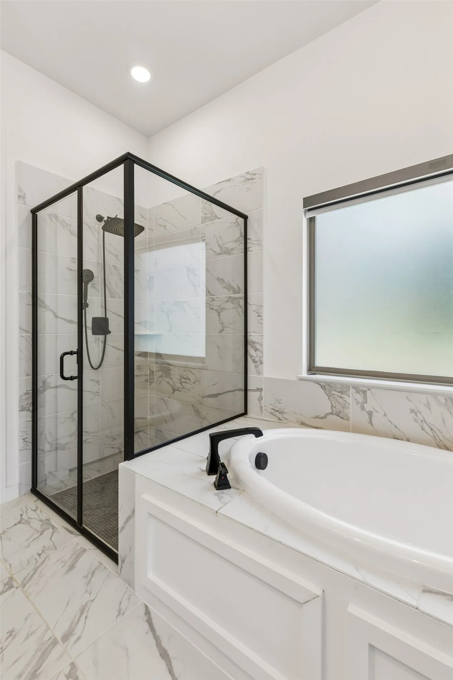 Single Family Residence For Sale in Collin County , 805 Isabel Street, Celina, Texas 75009, 4 Bedrooms, 4 Bathrooms, 2 Garage spaces, 2,662 Sqft, built in 2023, Price $567,000, mls#21266696, Real Estate Agent in Celina, Homes For Sale in Collin county, Homes For Sale in Celina, Realtor in Celina Texas, Real Estate Brokerage Independent Realty Texas, Luminita Cordes Realtor