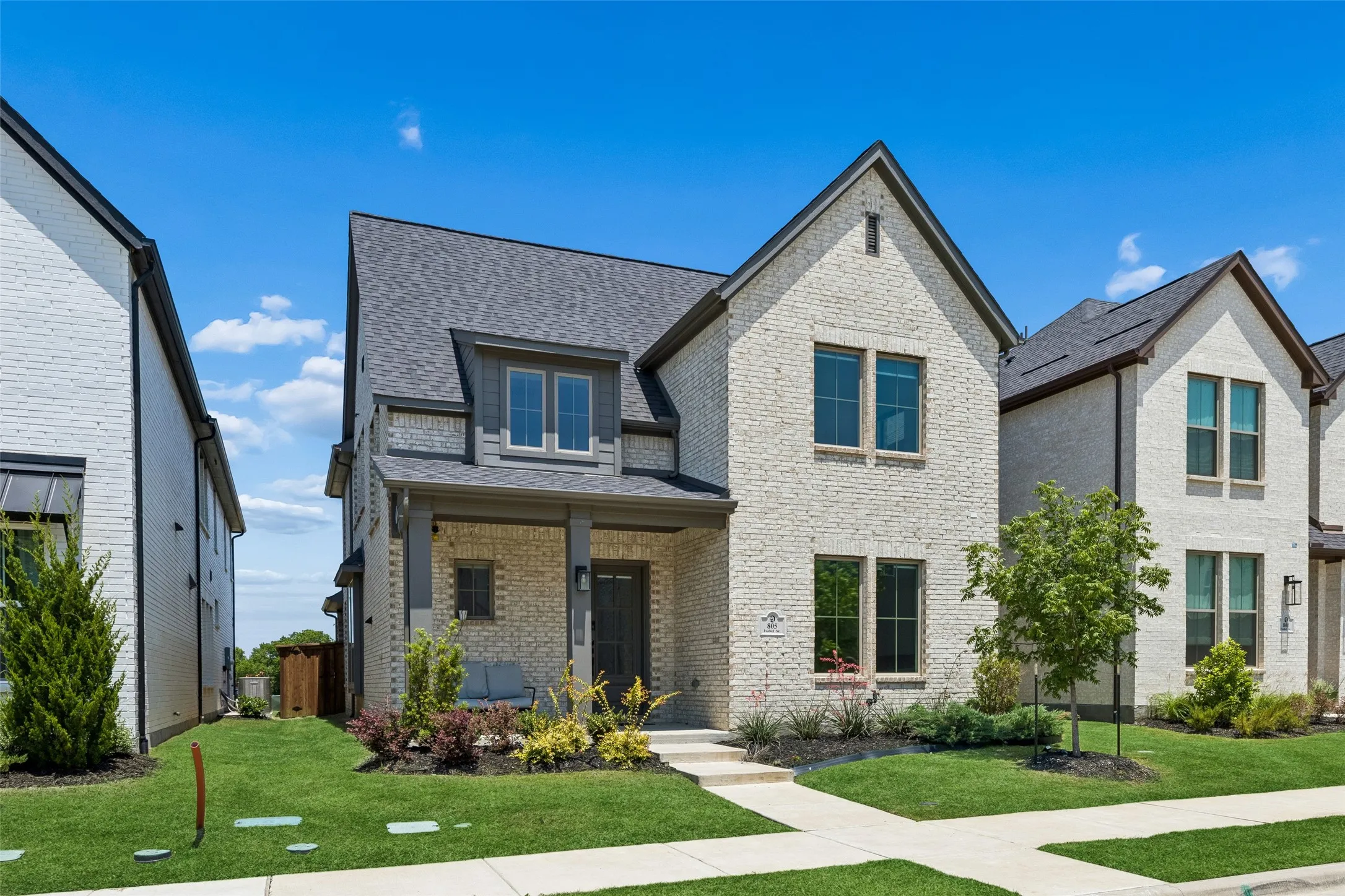Single Family Residence For Sale in Collin County , 805 Isabel Street, Celina, Texas 75009, 4 Bedrooms, 4 Bathrooms, 2 Garage spaces, 2,662 Sqft, built in 2023, Price $567,000, mls#21266696, Real Estate Agent in Celina, Homes For Sale in Collin county, Homes For Sale in Celina, Realtor in Celina Texas, Real Estate Brokerage Independent Realty Texas, Luminita Cordes Realtor
