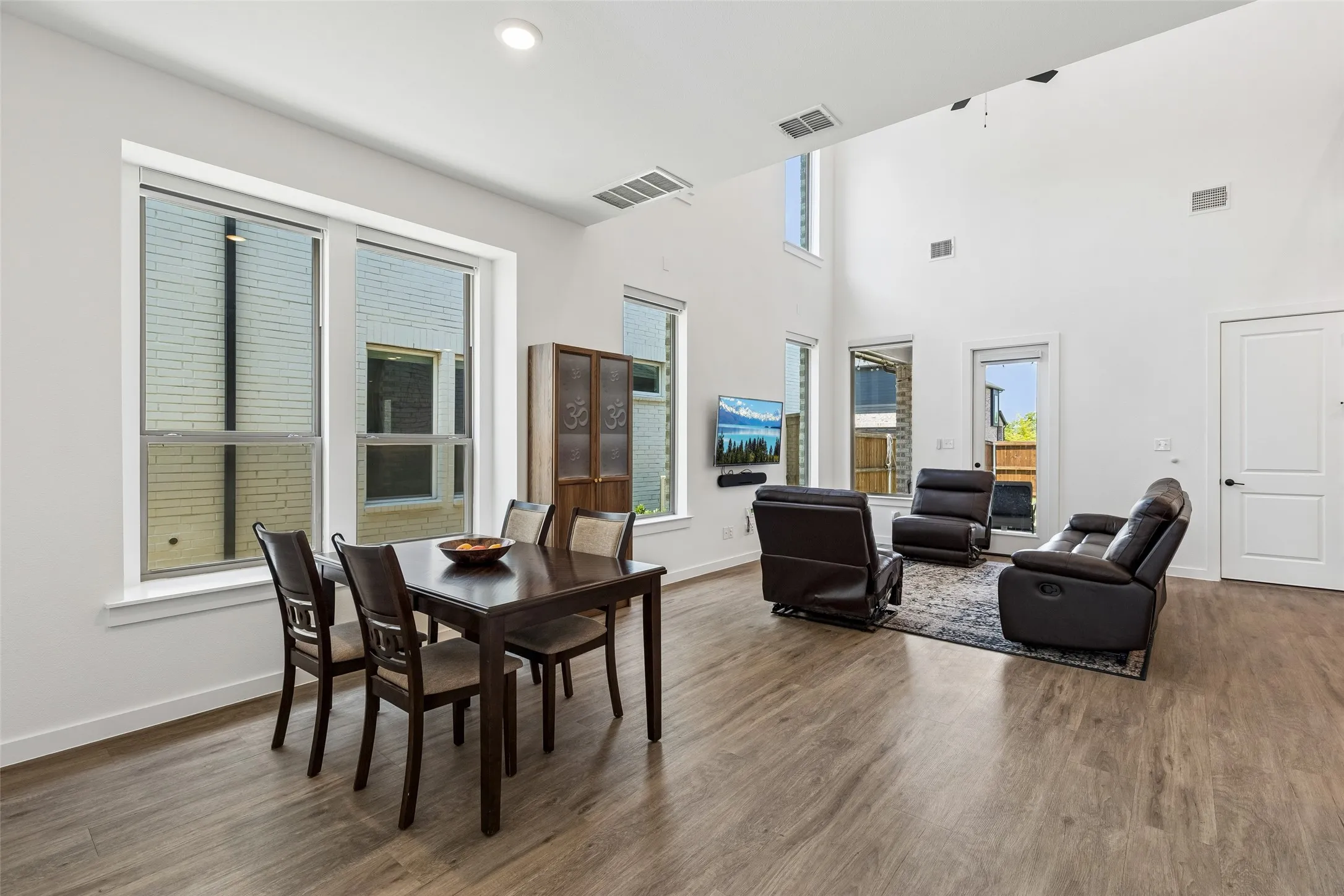 Single Family Residence For Sale in Collin County , 805 Isabel Street, Celina, Texas 75009, 4 Bedrooms, 4 Bathrooms, 2 Garage spaces, 2,662 Sqft, built in 2023, Price $567,000, mls#21266696, Real Estate Agent in Celina, Homes For Sale in Collin county, Homes For Sale in Celina, Realtor in Celina Texas, Real Estate Brokerage Independent Realty Texas, Luminita Cordes Realtor