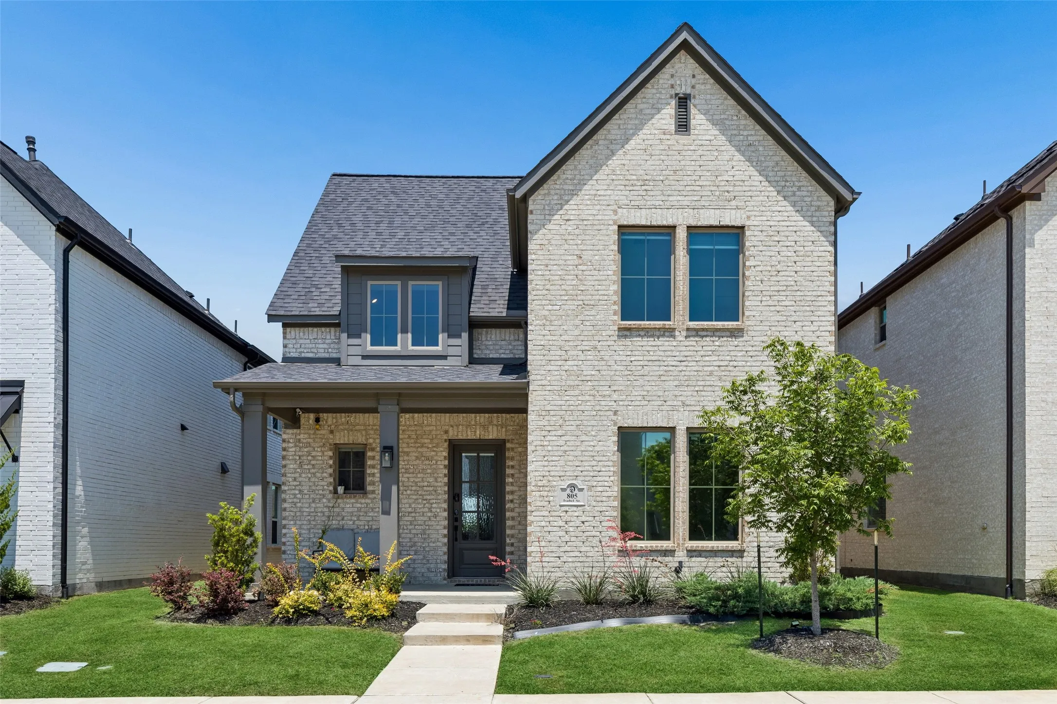 Single Family Residence For Sale in Collin County , 805 Isabel Street, Celina, Texas 75009, 4 Bedrooms, 4 Bathrooms, 2 Garage spaces, 2,662 Sqft, built in 2023, Price $567,000, mls#21266696, Real Estate Agent in Celina, Homes For Sale in Collin county, Homes For Sale in Celina, Realtor in Celina Texas, Real Estate Brokerage Independent Realty Texas, Luminita Cordes Realtor