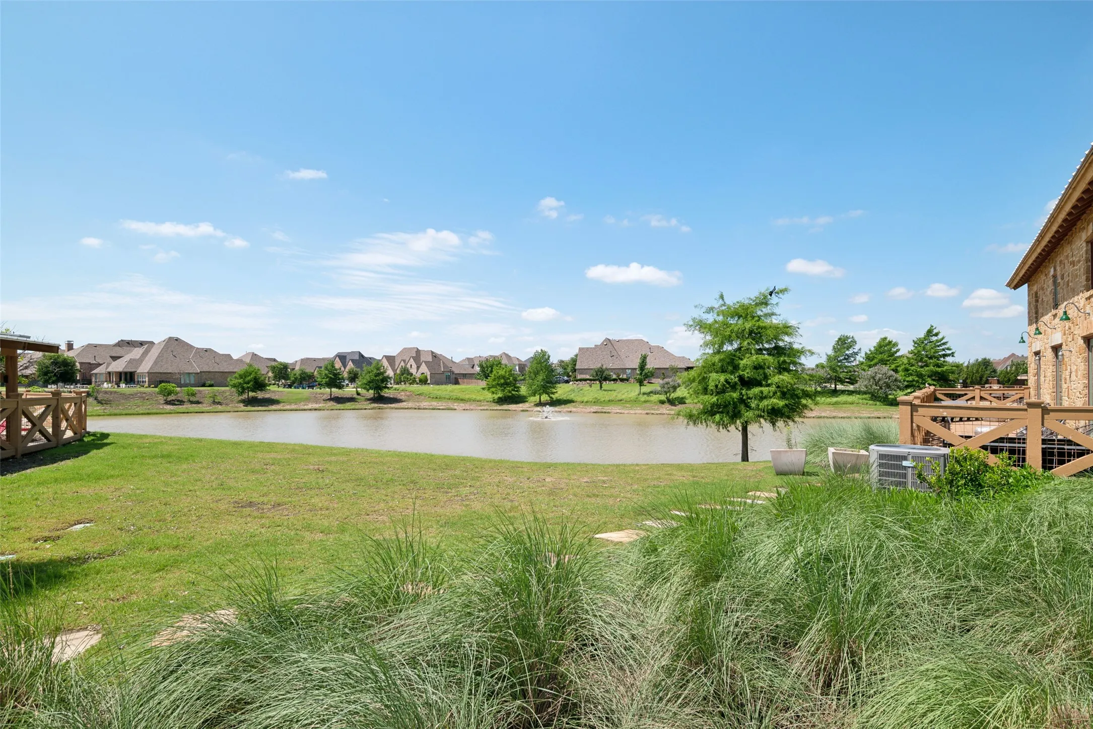 Single Family Residence For Sale in Collin County , 805 Isabel Street, Celina, Texas 75009, 4 Bedrooms, 4 Bathrooms, 2 Garage spaces, 2,662 Sqft, built in 2023, Price $567,000, mls#21266696, Real Estate Agent in Celina, Homes For Sale in Collin county, Homes For Sale in Celina, Realtor in Celina Texas, Real Estate Brokerage Independent Realty Texas, Luminita Cordes Realtor