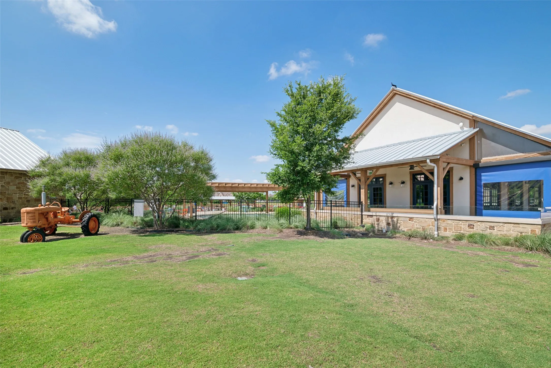 Single Family Residence For Sale in Collin County , 805 Isabel Street, Celina, Texas 75009, 4 Bedrooms, 4 Bathrooms, 2 Garage spaces, 2,662 Sqft, built in 2023, Price $567,000, mls#21266696, Real Estate Agent in Celina, Homes For Sale in Collin county, Homes For Sale in Celina, Realtor in Celina Texas, Real Estate Brokerage Independent Realty Texas, Luminita Cordes Realtor