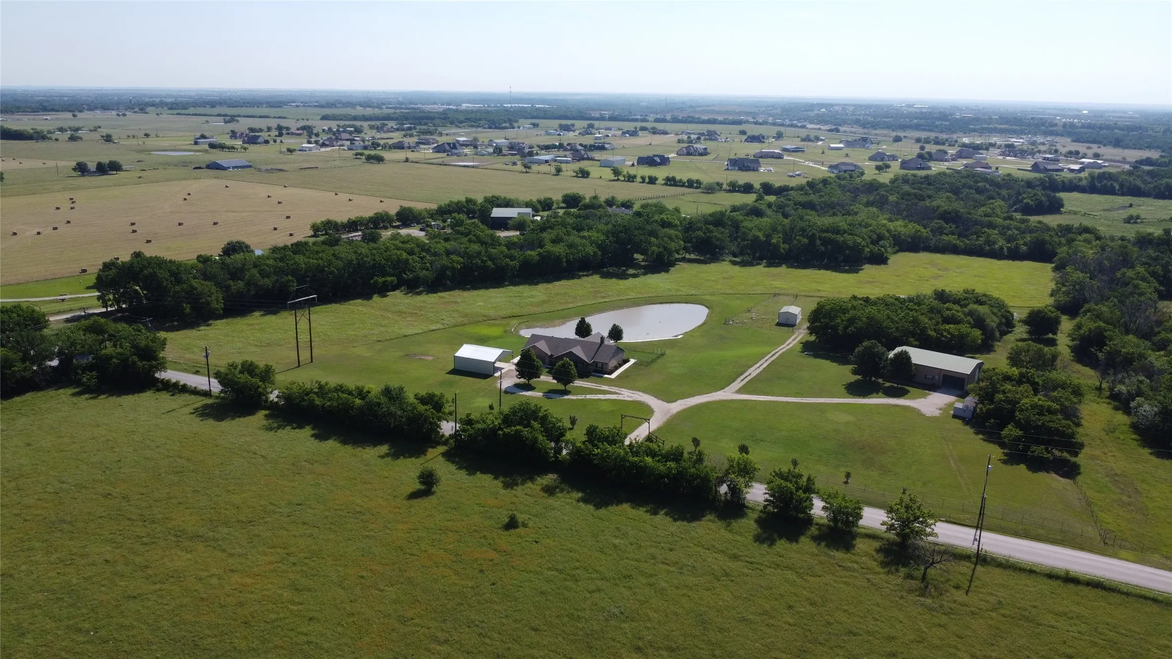 Single Family Residence For Sale in Denton County , 6490 Rector Road, Sanger, Texas 76266, 3 Bedroom, 2 Bathroom, 2 Garage spaces, 1,760 Sqft, built in 2008, mls#21273689, Real Estate Agent in Sanger, Homes For Sale in Denton county, Homes For Sale in Sanger, Realtor in Sanger Texas, Real Estate Brokerage Independent Realty Texas, Luminita Cordes Realtor
