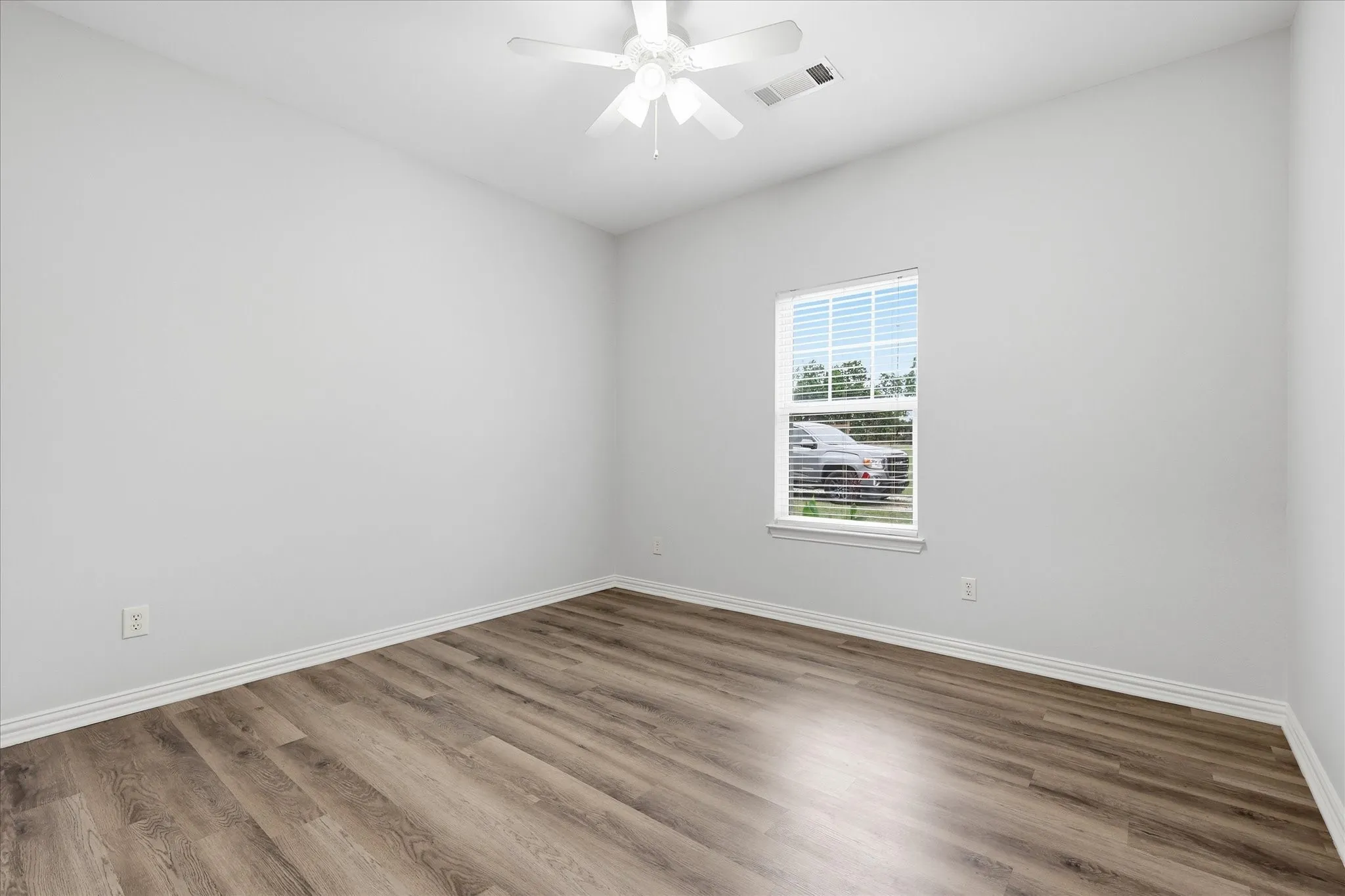 Single Family Residence For Sale in Denton County , 6490 Rector Road, Sanger, Texas 76266, 3 Bedroom, 2 Bathroom, 2 Garage spaces, 1,760 Sqft, built in 2008, mls#21273689, Real Estate Agent in Sanger, Homes For Sale in Denton county, Homes For Sale in Sanger, Realtor in Sanger Texas, Real Estate Brokerage Independent Realty Texas, Luminita Cordes Realtor