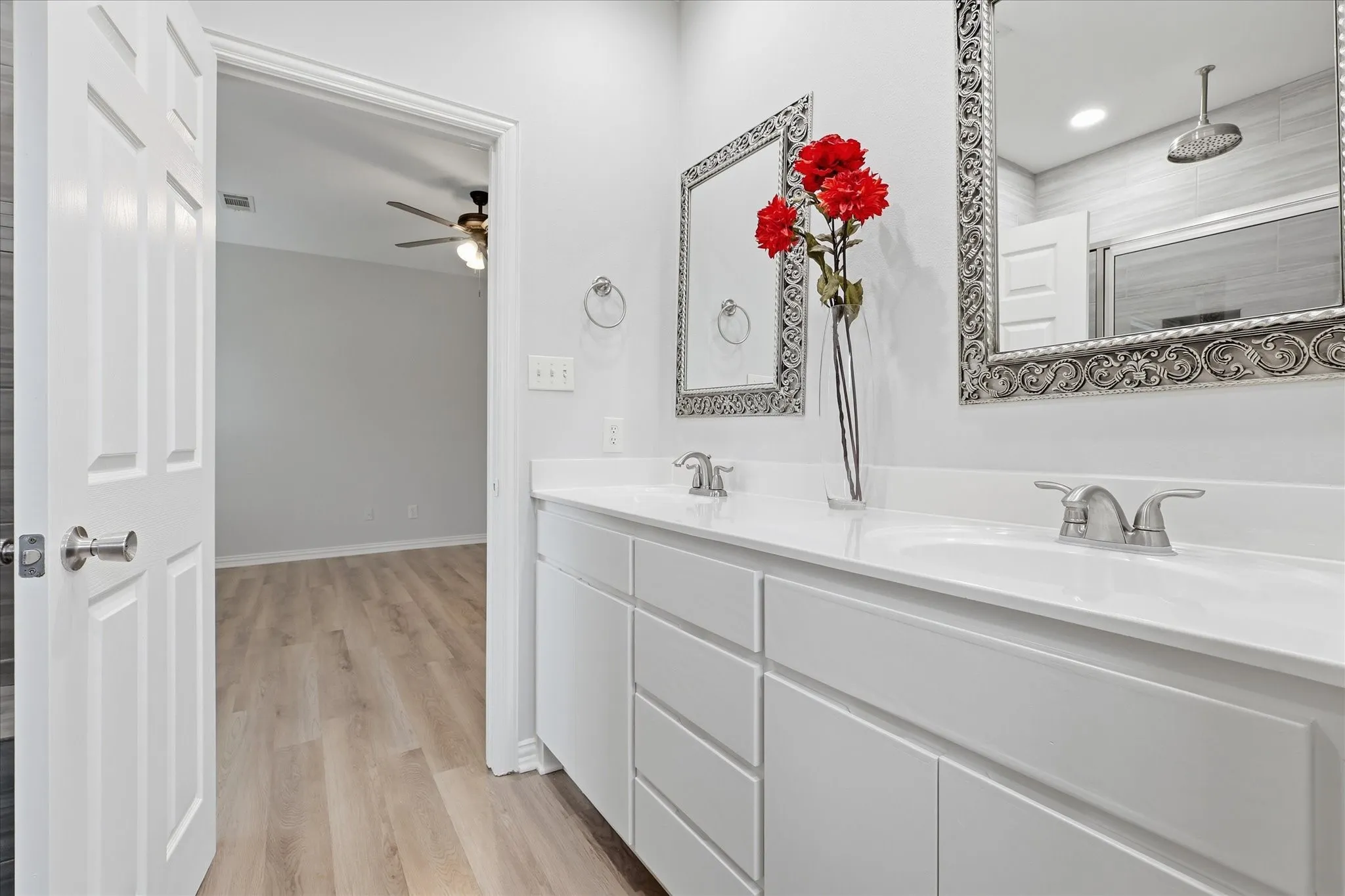 Single Family Residence For Sale in Denton County , 6490 Rector Road, Sanger, Texas 76266, 3 Bedroom, 2 Bathroom, 2 Garage spaces, 1,760 Sqft, built in 2008, mls#21273689, Real Estate Agent in Sanger, Homes For Sale in Denton county, Homes For Sale in Sanger, Realtor in Sanger Texas, Real Estate Brokerage Independent Realty Texas, Luminita Cordes Realtor