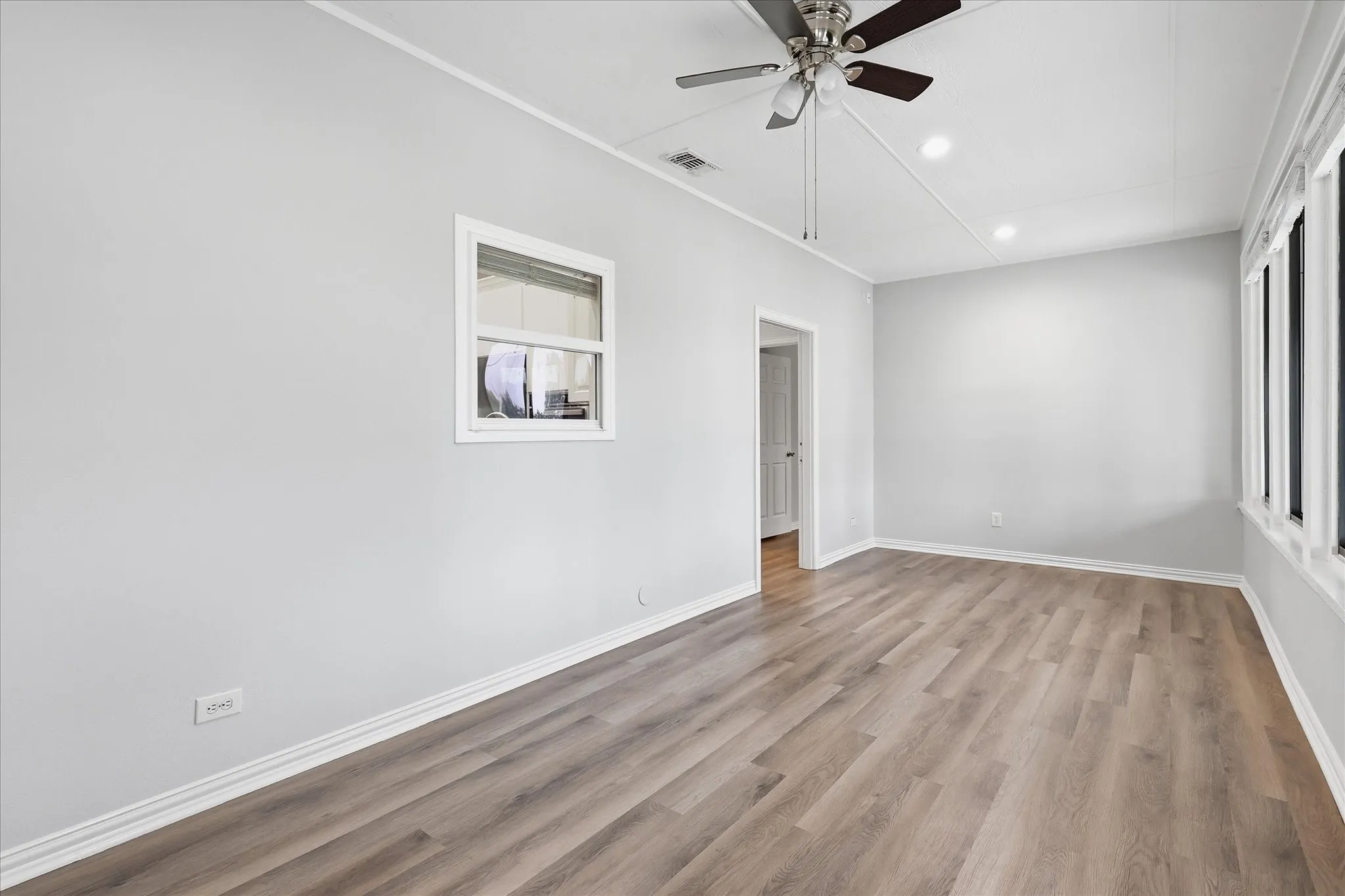 Single Family Residence For Sale in Denton County , 6490 Rector Road, Sanger, Texas 76266, 3 Bedroom, 2 Bathroom, 2 Garage spaces, 1,760 Sqft, built in 2008, mls#21273689, Real Estate Agent in Sanger, Homes For Sale in Denton county, Homes For Sale in Sanger, Realtor in Sanger Texas, Real Estate Brokerage Independent Realty Texas, Luminita Cordes Realtor