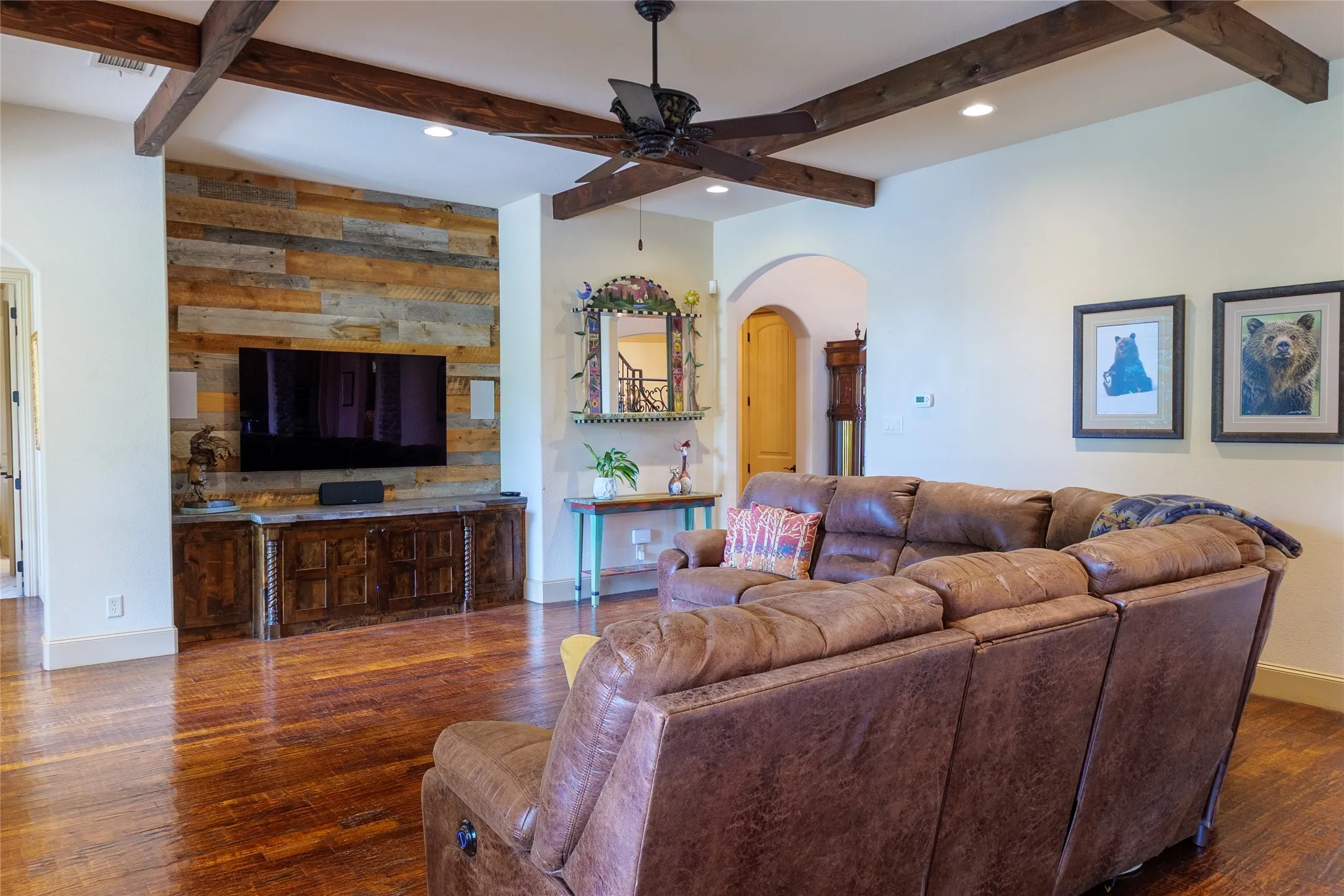 Single Family Residence For Sale in Denton County , 12090 Lake Trail Drive, Copper Canyon, Texas 76226, 6 Bedroom, 6 Bathroom, 5 Garage spaces, 6,054 Sqft, built in 2007, mls#21266103, Real Estate Agent in Copper Canyon, Homes For Sale in Denton county, Homes For Sale in Copper Canyon, Realtor in Copper Canyon Texas, Real Estate Brokerage Independent Realty Texas, Luminita Cordes Realtor