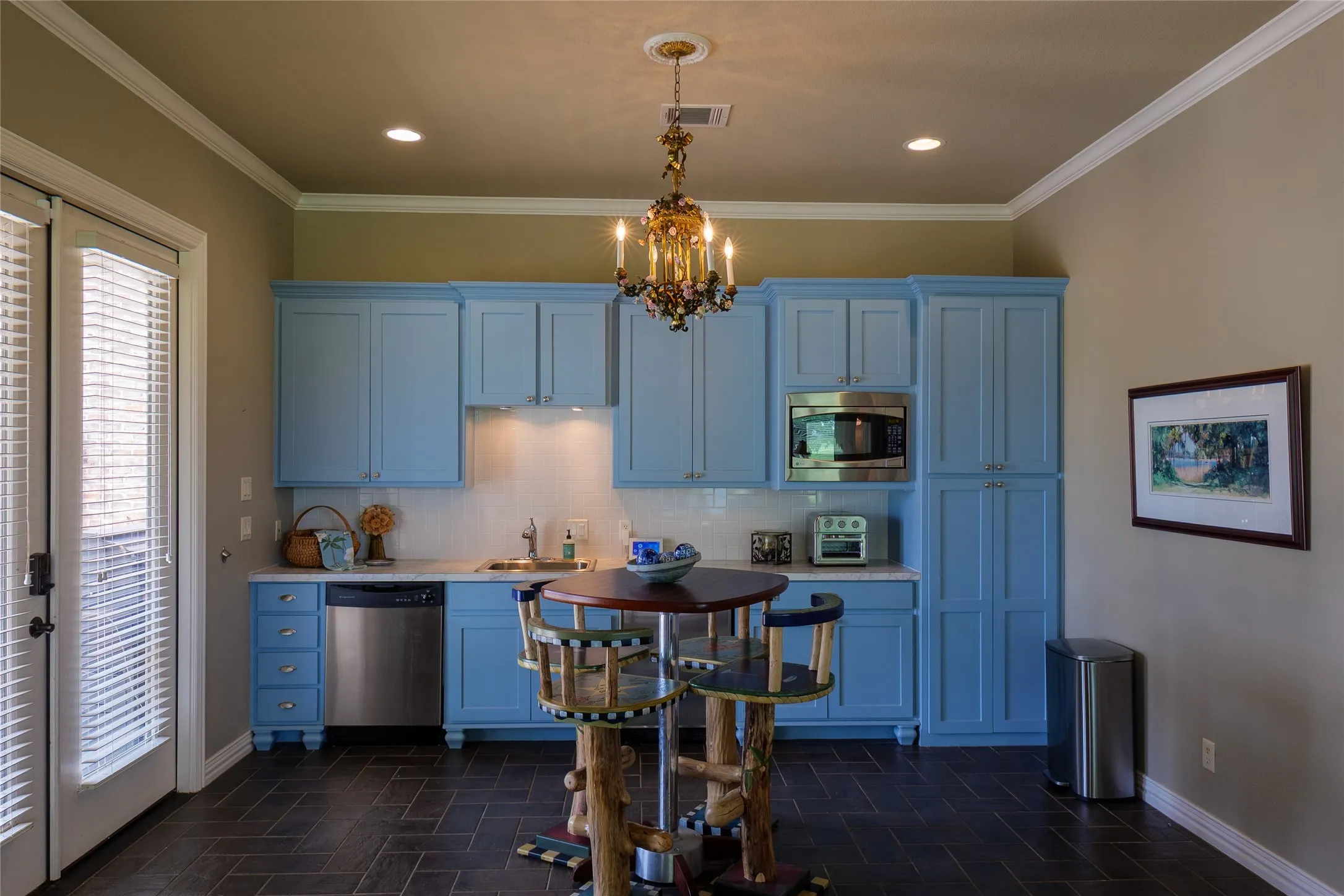 Kitchen and breakfast nook in the Guest House