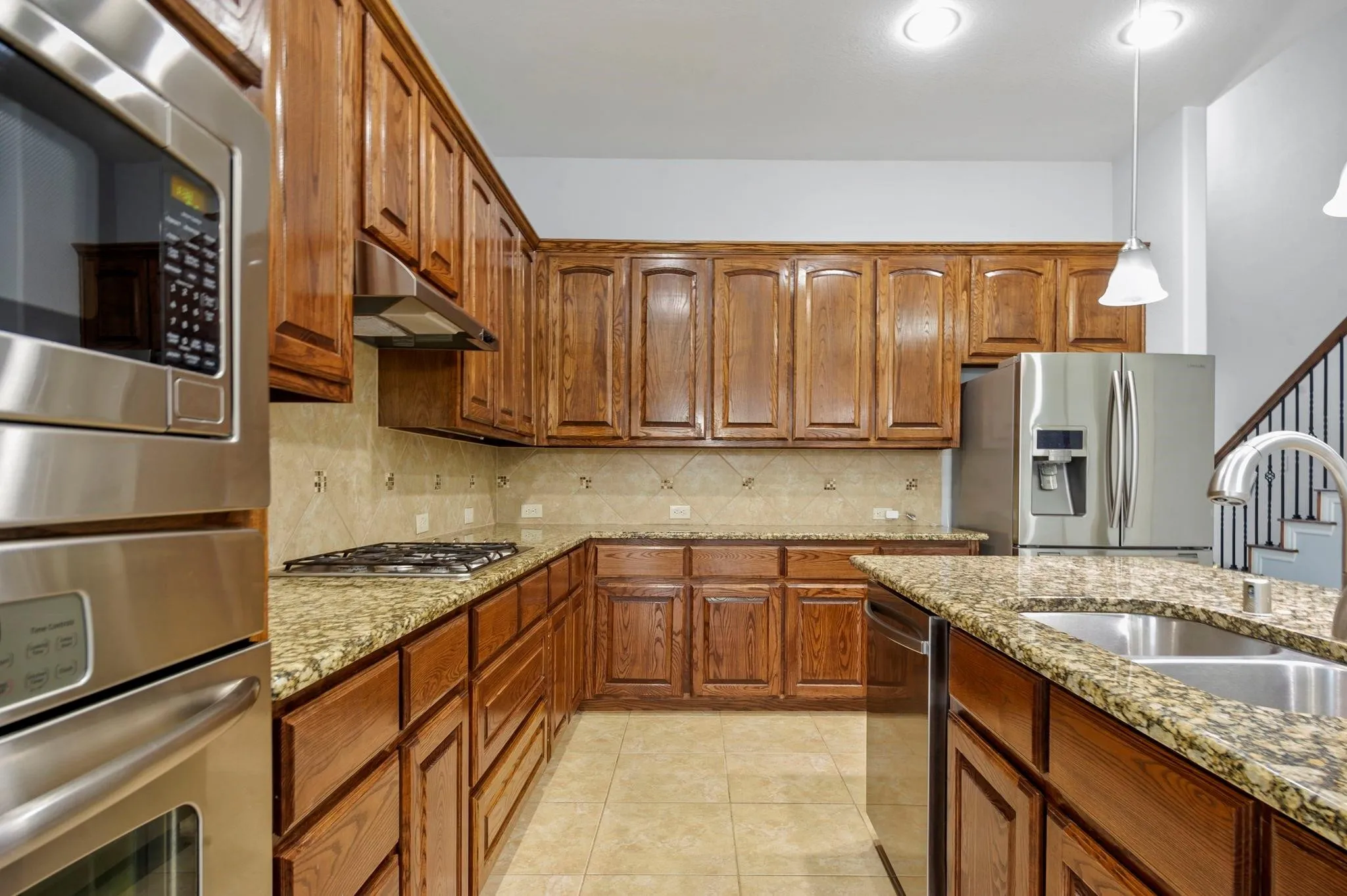 Single Family Residence For Sale in Collin County , 913 Lampassas Trail, Mc Kinney, Texas 75072, 4 Bedroom, 4 Bathroom, 2 Garage spaces, 2,749 Sqft, built in 2012, mls#21268124, Real Estate Agent in Mc Kinney, Homes For Sale in Collin county, Homes For Sale in Mc Kinney, Realtor in Mc Kinney Texas, Real Estate Brokerage Independent Realty Texas, Luminita Cordes Realtor