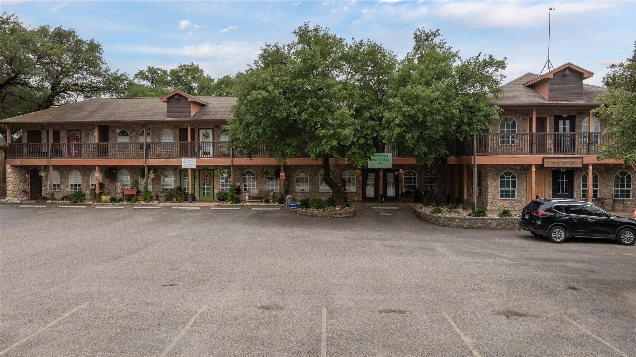 Office For Sale in Somervell County , 200 E Elm Street, Glen Rose, Texas 76043, 0, 0, Garage spaces, 0 Sqft, built in 2000, mls#21258565, Real Estate Agent in Glen Rose, Homes For Sale in Somervell county, Homes For Sale in Glen Rose, Realtor in Glen Rose Texas, Real Estate Brokerage Independent Realty Texas, Luminita Cordes Realtor