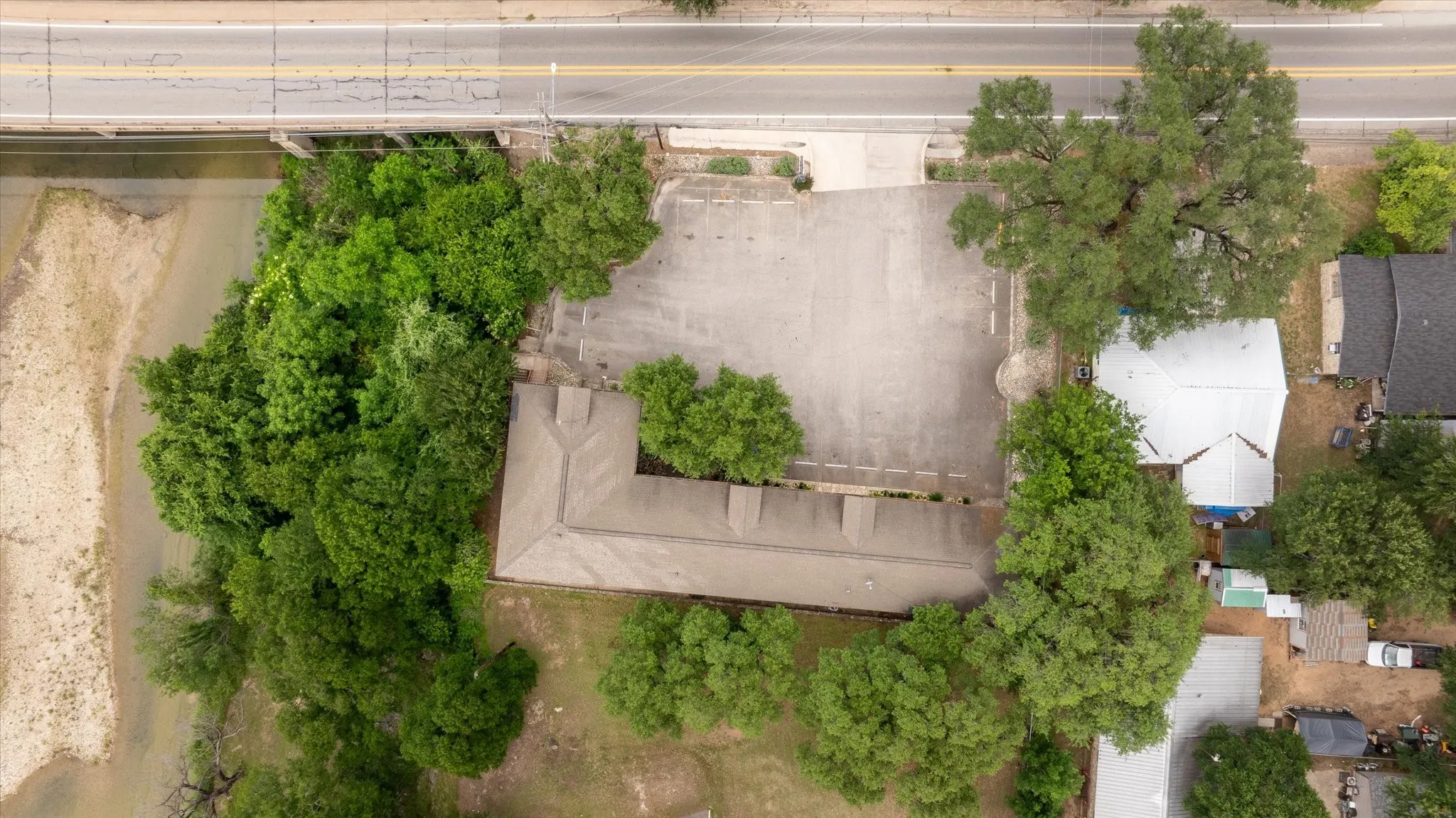 Office For Sale in Somervell County , 200 E Elm Street, Glen Rose, Texas 76043, 0, 0, Garage spaces, 0 Sqft, built in 2000, mls#21258565, Real Estate Agent in Glen Rose, Homes For Sale in Somervell county, Homes For Sale in Glen Rose, Realtor in Glen Rose Texas, Real Estate Brokerage Independent Realty Texas, Luminita Cordes Realtor
