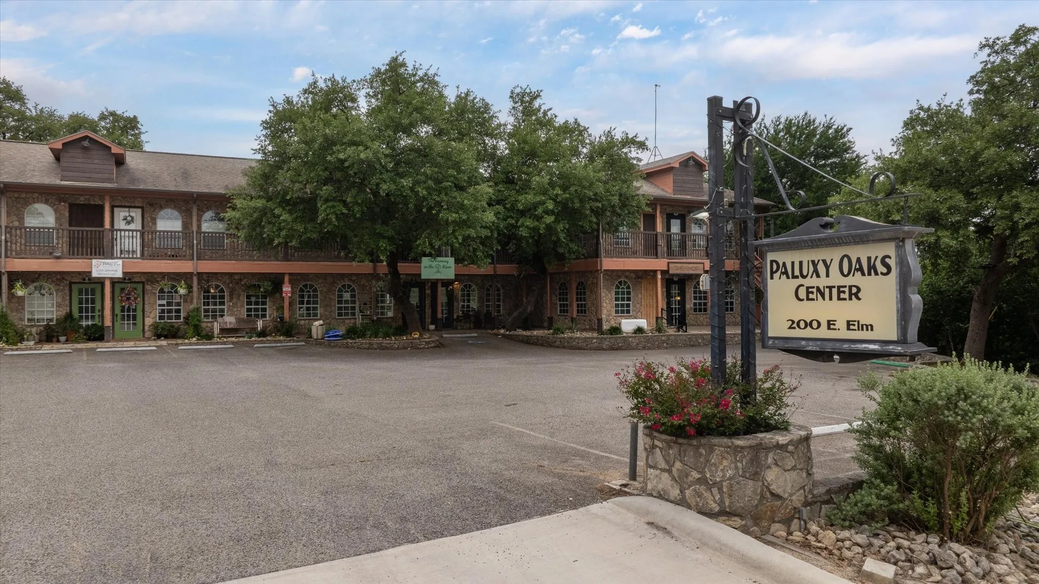 Office For Sale in Somervell County , 200 E Elm Street, Glen Rose, Texas 76043, 0, 0, Garage spaces, 0 Sqft, built in 2000, mls#21258565, Real Estate Agent in Glen Rose, Homes For Sale in Somervell county, Homes For Sale in Glen Rose, Realtor in Glen Rose Texas, Real Estate Brokerage Independent Realty Texas, Luminita Cordes Realtor