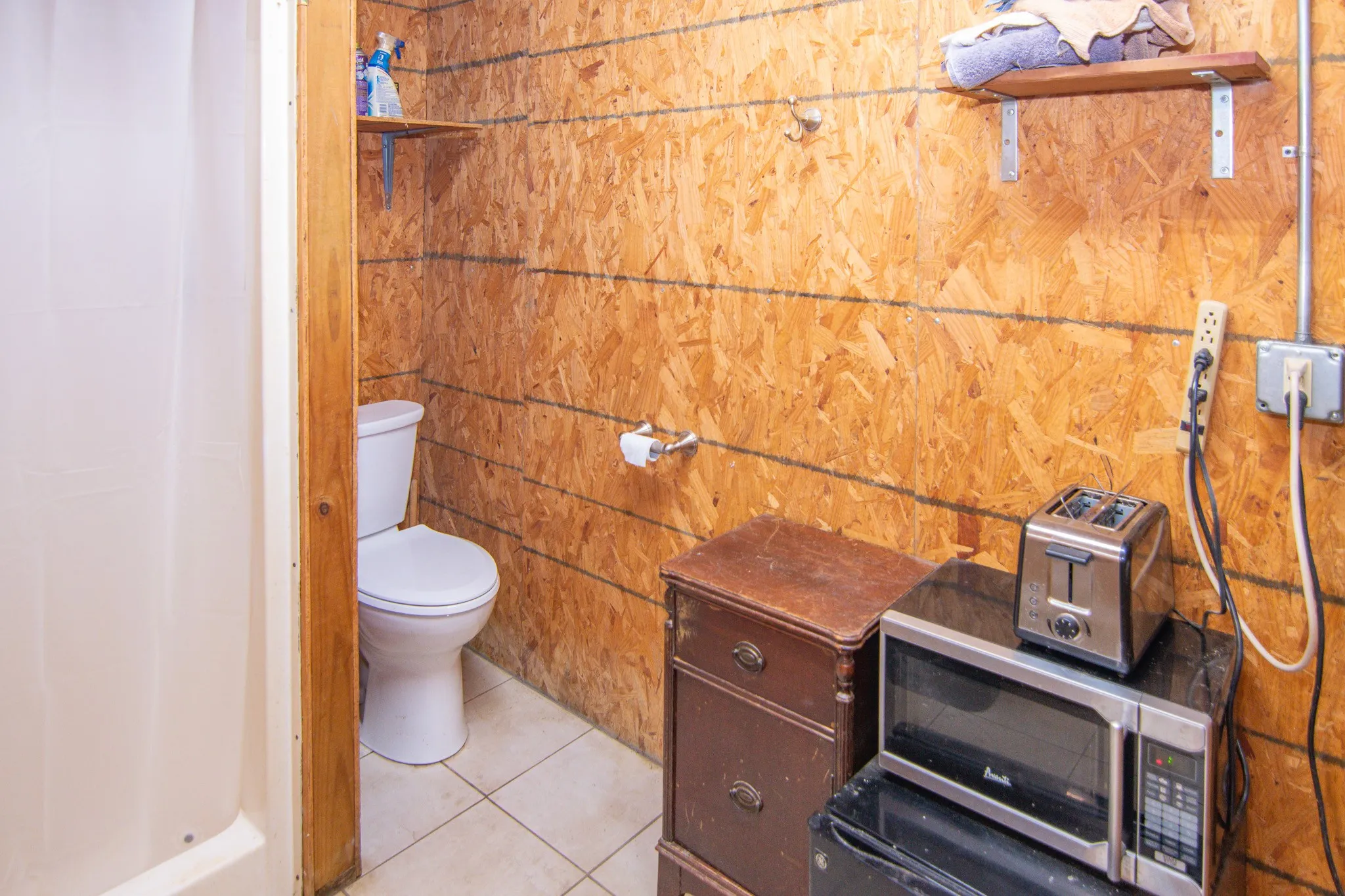Farm For Sale in Brown County , 6187 Fm 586, Bangs, Texas 76823, 4 Bedroom, 3 Bathroom, 2 Garage spaces, 3,405 Sqft, built in 2007, mls#21274924, Real Estate Agent in Bangs, Homes For Sale in Brown county, Homes For Sale in Bangs, Realtor in Bangs Texas, Real Estate Brokerage Independent Realty Texas, Luminita Cordes Realtor