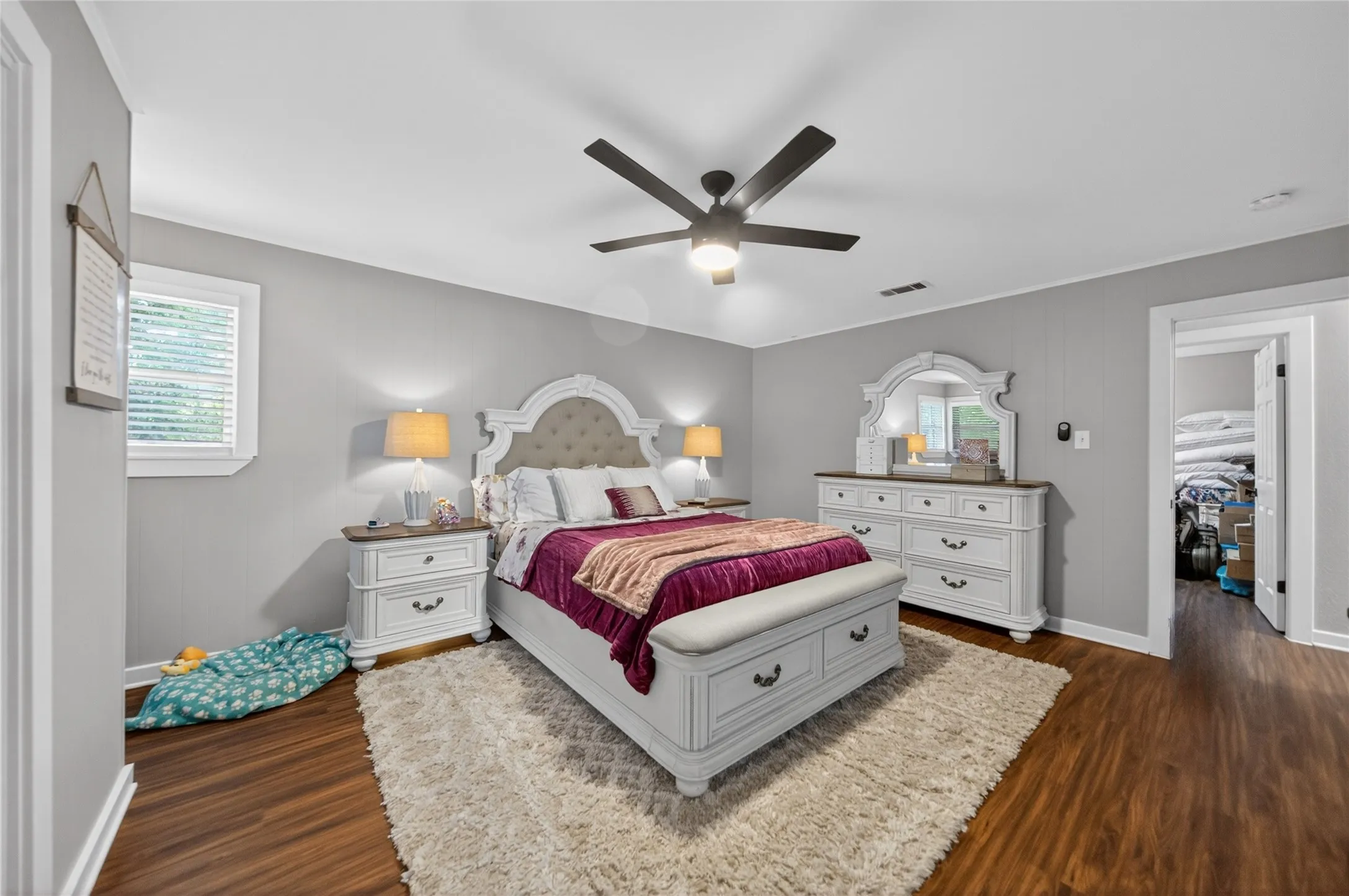 Single Family Residence For Sale in Henderson County , 614 Colonial Drive, Athens, Texas 75751, 4 Bedrooms, 2 Bathrooms, Garage spaces, 2,063 Sqft, built in 1977, Price $289,000, mls#21274873, Real Estate Agent in Athens, Homes For Sale in Henderson county, Homes For Sale in Athens, Realtor in Athens Texas, Real Estate Brokerage Independent Realty Texas, Luminita Cordes Realtor
