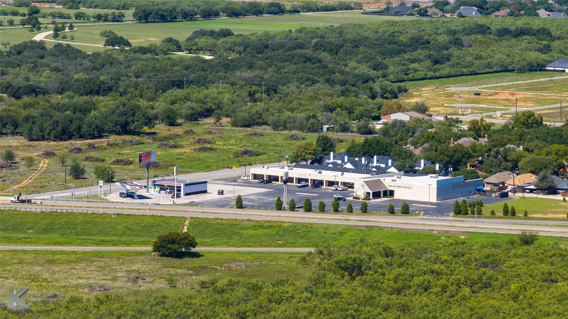 Office For Rent in Taylor County , 3125 Oldham Lane, Abilene, Texas 79602, 0, 0, Garage spaces, 0 Sqft, built in 1985, Price $2,750, mls#21274941, Real Estate Agent in Abilene, Homes For Rent in Taylor county, Homes For Rent in Abilene, Realtor in Abilene Texas, Real Estate Brokerage Independent Realty Texas, Luminita Cordes Realtor
