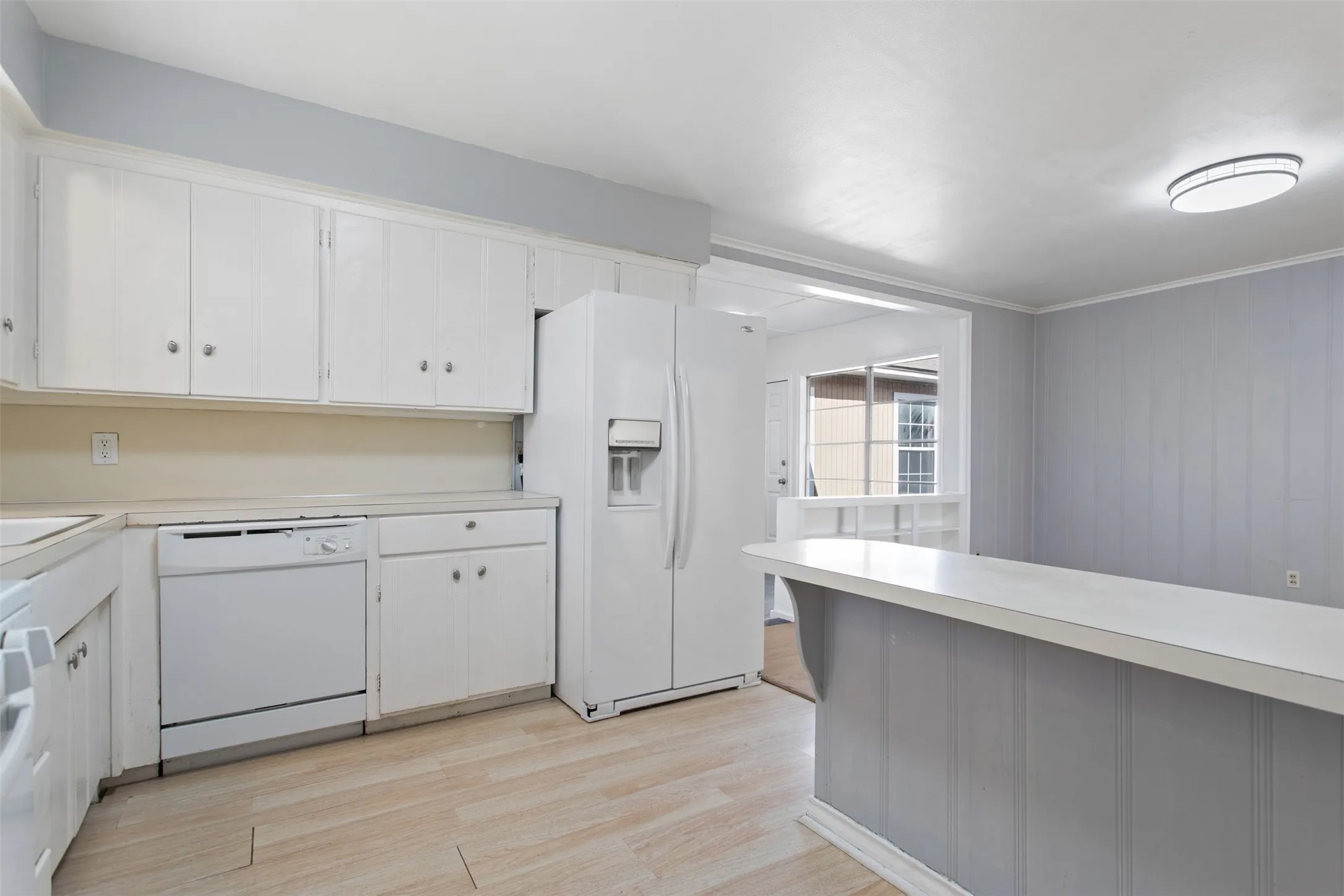 Single Family Residence For Sale in Smith County , 3126 Colgate Avenue, Tyler, Texas 75701, 4 Bedrooms, 3 Bathrooms, 2 Garage spaces, 2,121 Sqft, built in 1958, Price $239,900, mls#21274951, Real Estate Agent in Tyler, Homes For Sale in Smith county, Homes For Sale in Tyler, Realtor in Tyler Texas, Real Estate Brokerage Independent Realty Texas, Luminita Cordes Realtor