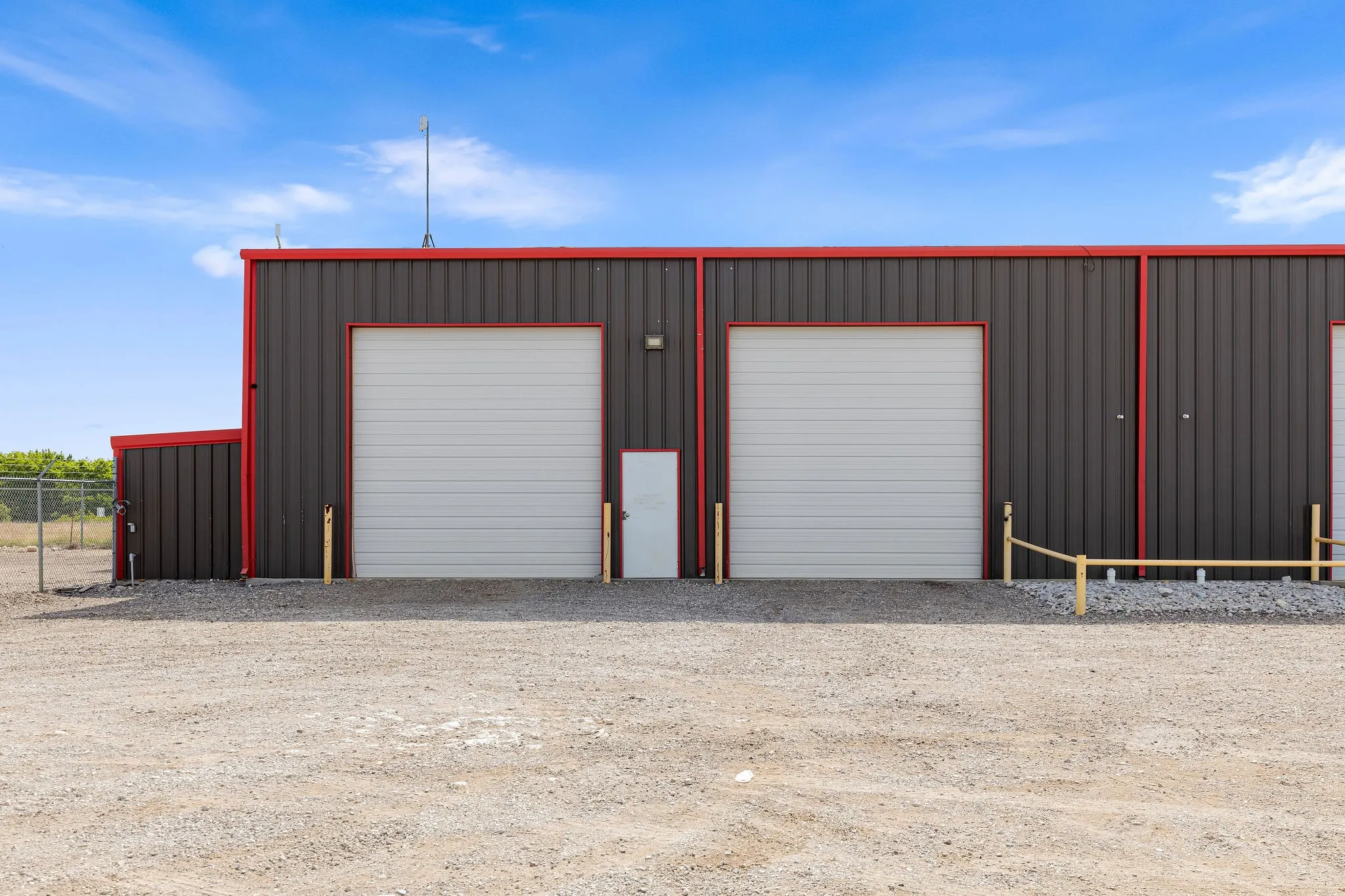 Warehouse For Rent in Wise County , 2601 S Highway 287 600, Decatur, Texas 76234, 0, 0, Garage spaces, 0 Sqft, built in 1975, Price $2,100, mls#21274965, Real Estate Agent in Decatur, Homes For Rent in Wise county, Homes For Rent in Decatur, Realtor in Decatur Texas, Real Estate Brokerage Independent Realty Texas, Luminita Cordes Realtor