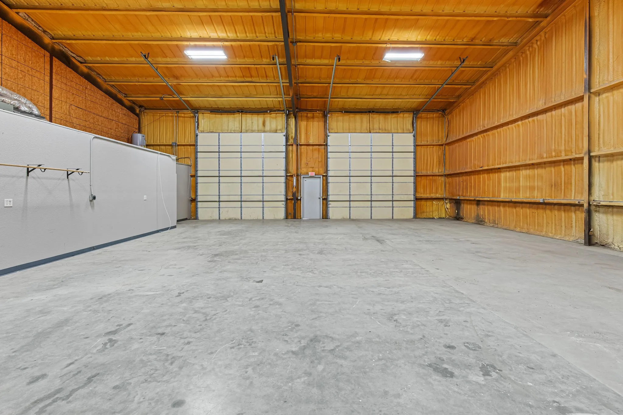 Warehouse For Rent in Wise County , 2601 S Highway 287 600, Decatur, Texas 76234, 0, 0, Garage spaces, 0 Sqft, built in 1975, Price $2,100, mls#21274965, Real Estate Agent in Decatur, Homes For Rent in Wise county, Homes For Rent in Decatur, Realtor in Decatur Texas, Real Estate Brokerage Independent Realty Texas, Luminita Cordes Realtor