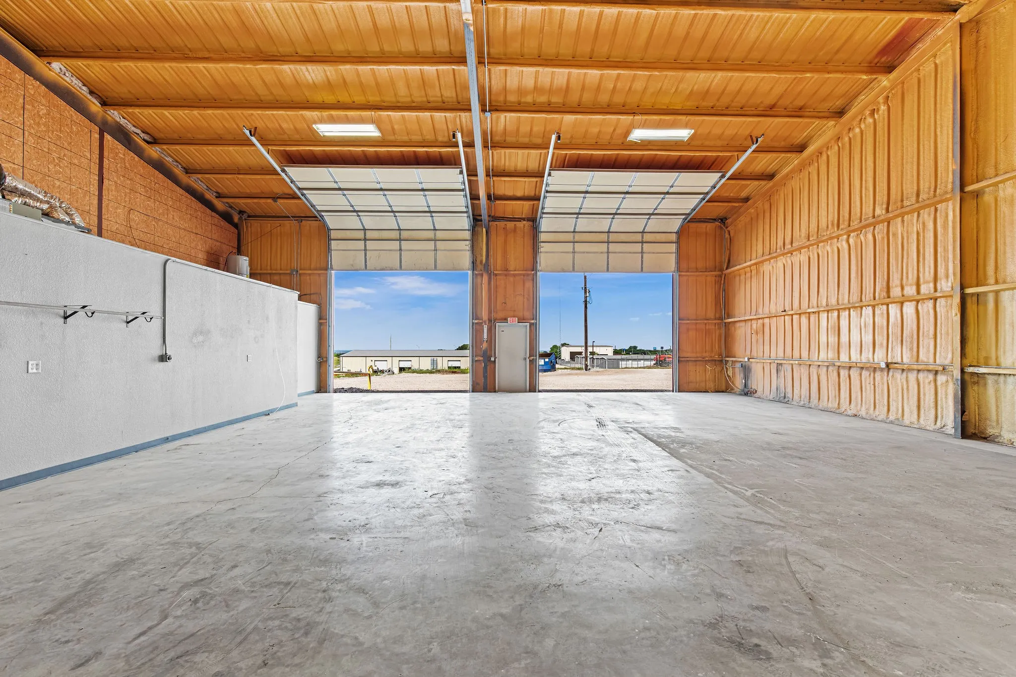 Warehouse For Rent in Wise County , 2601 S Highway 287 600, Decatur, Texas 76234, 0, 0, Garage spaces, 0 Sqft, built in 1975, Price $2,100, mls#21274965, Real Estate Agent in Decatur, Homes For Rent in Wise county, Homes For Rent in Decatur, Realtor in Decatur Texas, Real Estate Brokerage Independent Realty Texas, Luminita Cordes Realtor