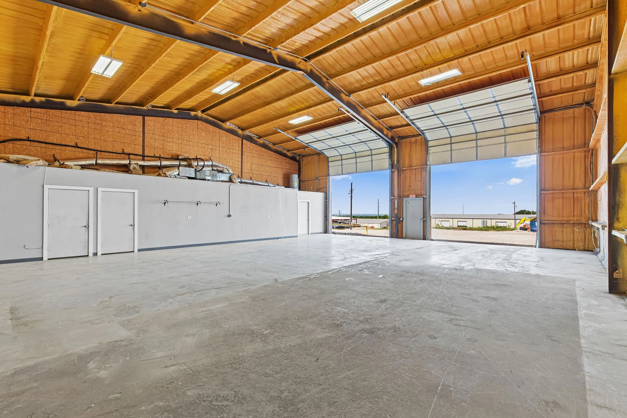Warehouse For Rent in Wise County , 2601 S Highway 287 600, Decatur, Texas 76234, 0, 0, Garage spaces, 0 Sqft, built in 1975, Price $2,100, mls#21274965, Real Estate Agent in Decatur, Homes For Rent in Wise county, Homes For Rent in Decatur, Realtor in Decatur Texas, Real Estate Brokerage Independent Realty Texas, Luminita Cordes Realtor