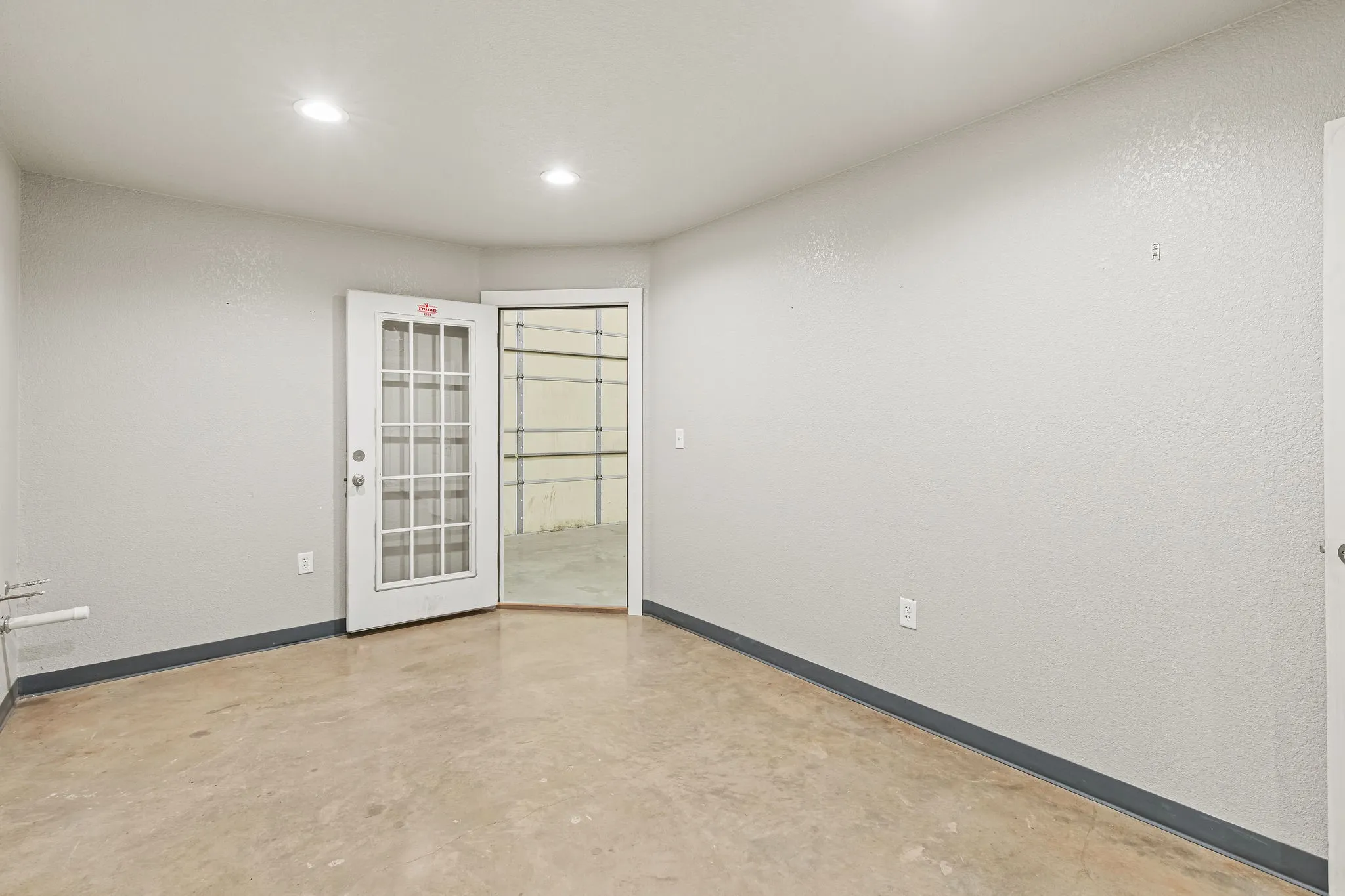 Warehouse For Rent in Wise County , 2601 S Highway 287 600, Decatur, Texas 76234, 0, 0, Garage spaces, 0 Sqft, built in 1975, Price $2,100, mls#21274965, Real Estate Agent in Decatur, Homes For Rent in Wise county, Homes For Rent in Decatur, Realtor in Decatur Texas, Real Estate Brokerage Independent Realty Texas, Luminita Cordes Realtor