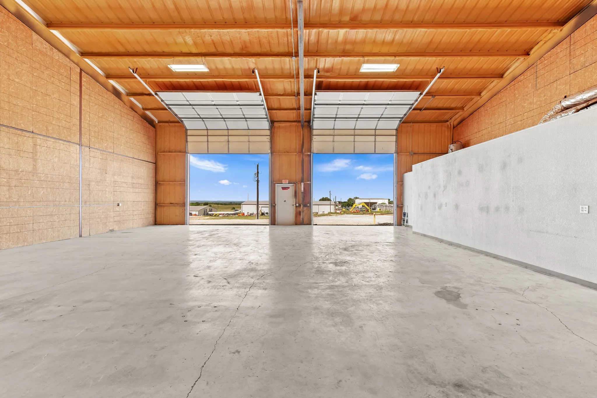 Warehouse For Rent in Wise County , 2601 S Highway 287 500, Decatur, Texas 76234, 0, 0, Garage spaces, 0 Sqft, built in 1975, Price $2,100, mls#21271089, Real Estate Agent in Decatur, Homes For Rent in Wise county, Homes For Rent in Decatur, Realtor in Decatur Texas, Real Estate Brokerage Independent Realty Texas, Luminita Cordes Realtor