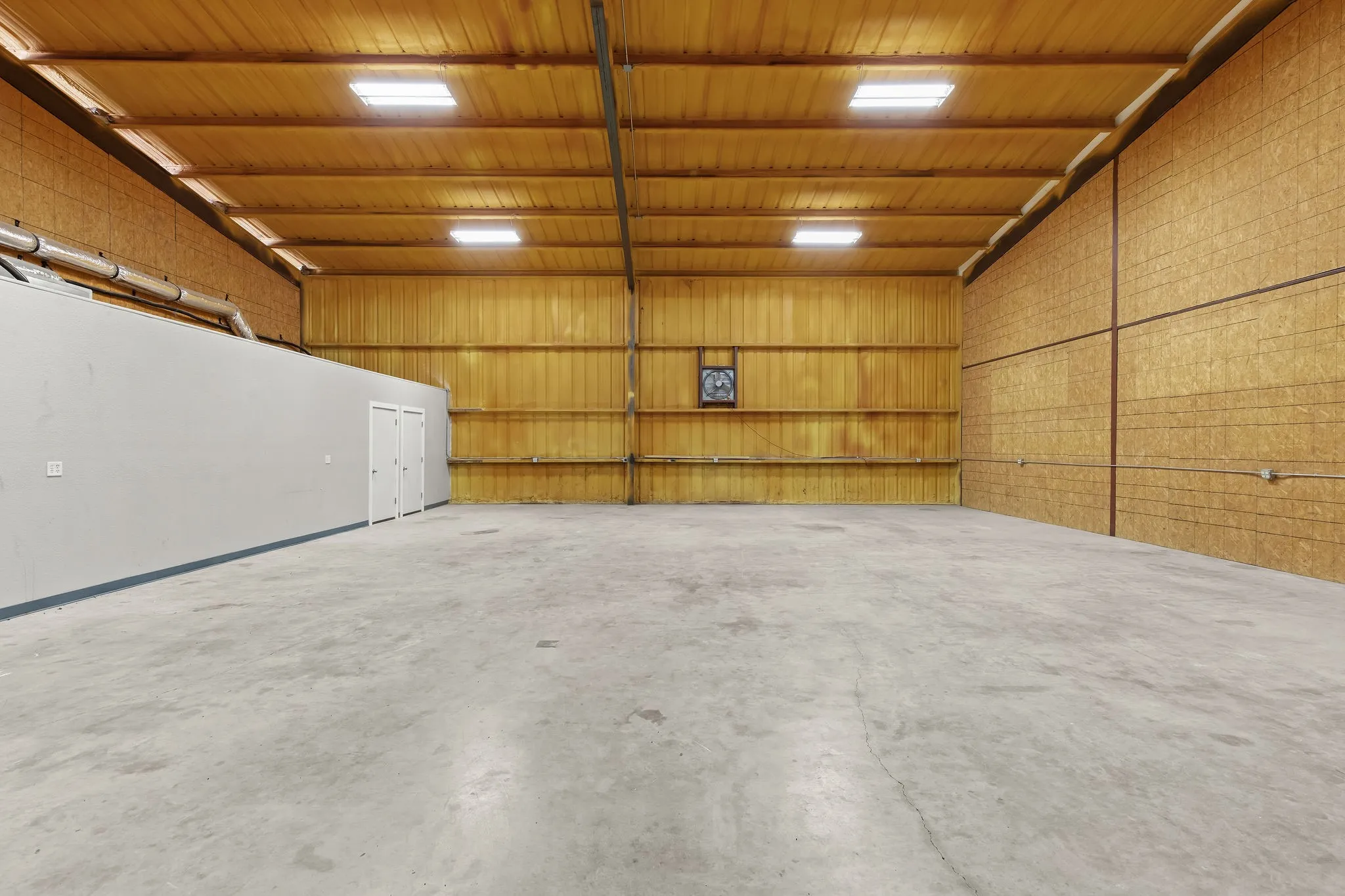 Warehouse For Rent in Wise County , 2601 S Highway 287 500, Decatur, Texas 76234, 0, 0, Garage spaces, 0 Sqft, built in 1975, Price $2,100, mls#21271089, Real Estate Agent in Decatur, Homes For Rent in Wise county, Homes For Rent in Decatur, Realtor in Decatur Texas, Real Estate Brokerage Independent Realty Texas, Luminita Cordes Realtor