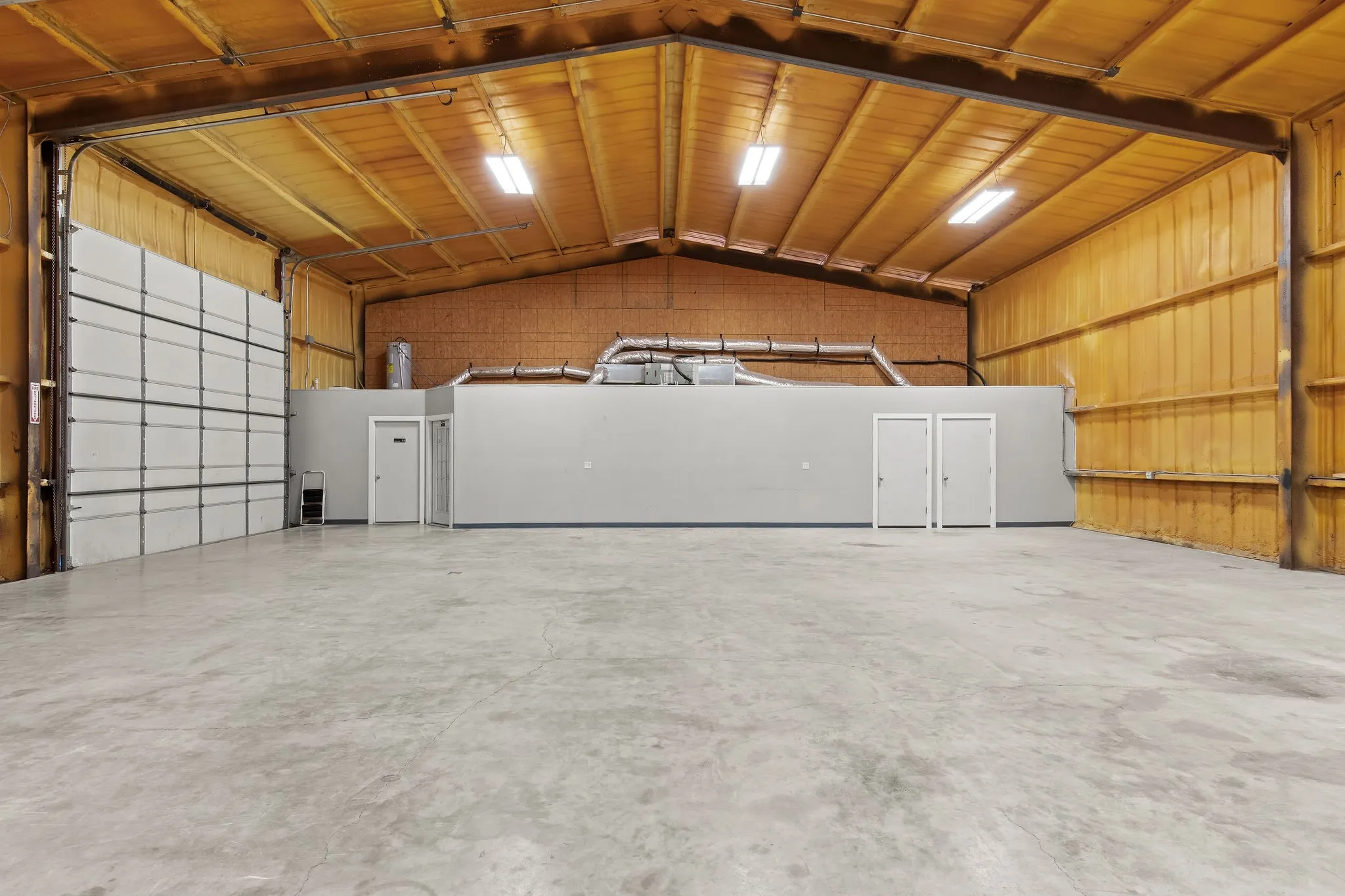 Warehouse For Rent in Wise County , 2601 S Highway 287 500, Decatur, Texas 76234, 0, 0, Garage spaces, 0 Sqft, built in 1975, Price $2,100, mls#21271089, Real Estate Agent in Decatur, Homes For Rent in Wise county, Homes For Rent in Decatur, Realtor in Decatur Texas, Real Estate Brokerage Independent Realty Texas, Luminita Cordes Realtor