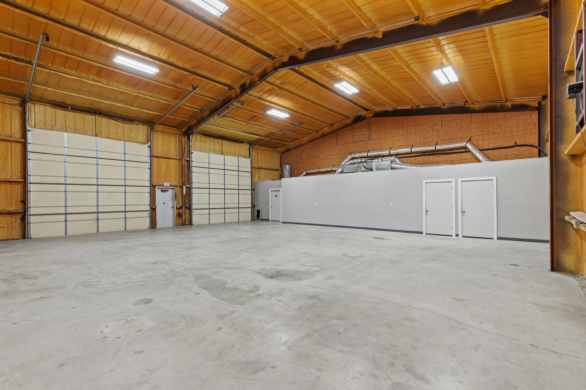 Warehouse For Rent in Wise County , 2601 S Highway 287 500, Decatur, Texas 76234, 0, 0, Garage spaces, 0 Sqft, built in 1975, Price $2,100, mls#21271089, Real Estate Agent in Decatur, Homes For Rent in Wise county, Homes For Rent in Decatur, Realtor in Decatur Texas, Real Estate Brokerage Independent Realty Texas, Luminita Cordes Realtor