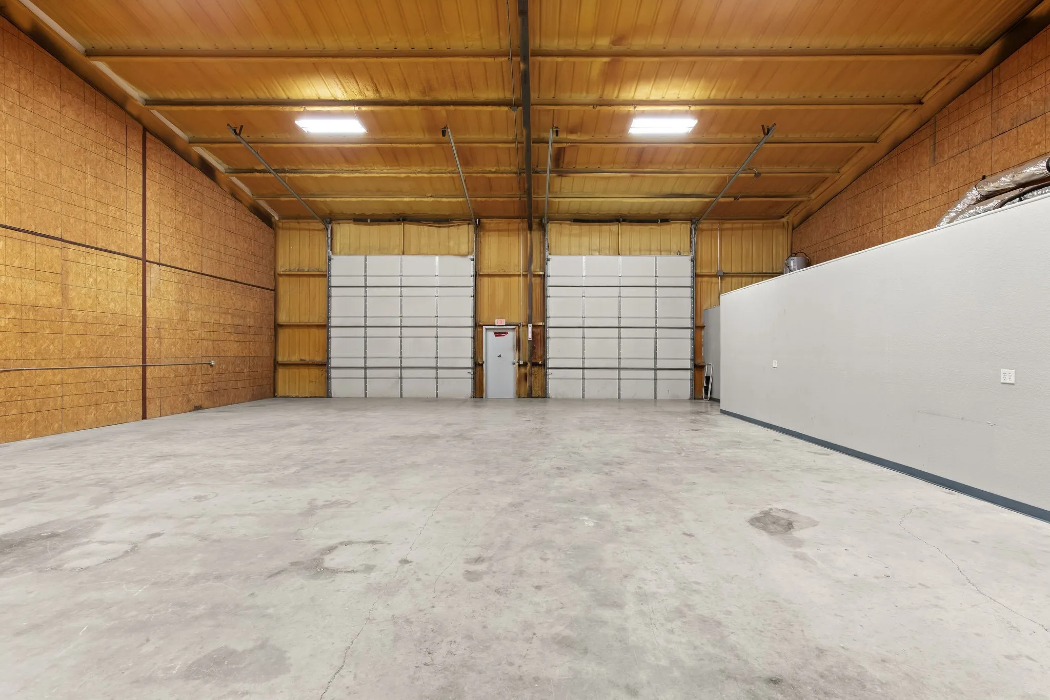 Warehouse For Rent in Wise County , 2601 S Highway 287 500, Decatur, Texas 76234, 0, 0, Garage spaces, 0 Sqft, built in 1975, Price $2,100, mls#21271089, Real Estate Agent in Decatur, Homes For Rent in Wise county, Homes For Rent in Decatur, Realtor in Decatur Texas, Real Estate Brokerage Independent Realty Texas, Luminita Cordes Realtor