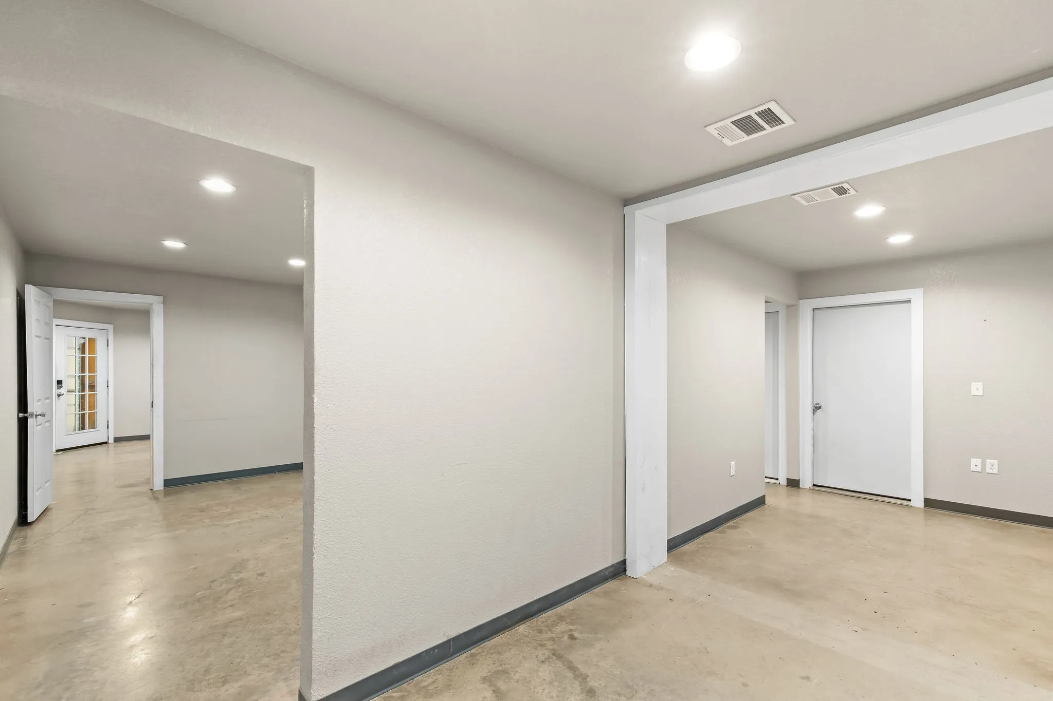 Warehouse For Rent in Wise County , 2601 S Highway 287 500, Decatur, Texas 76234, 0, 0, Garage spaces, 0 Sqft, built in 1975, Price $2,100, mls#21271089, Real Estate Agent in Decatur, Homes For Rent in Wise county, Homes For Rent in Decatur, Realtor in Decatur Texas, Real Estate Brokerage Independent Realty Texas, Luminita Cordes Realtor