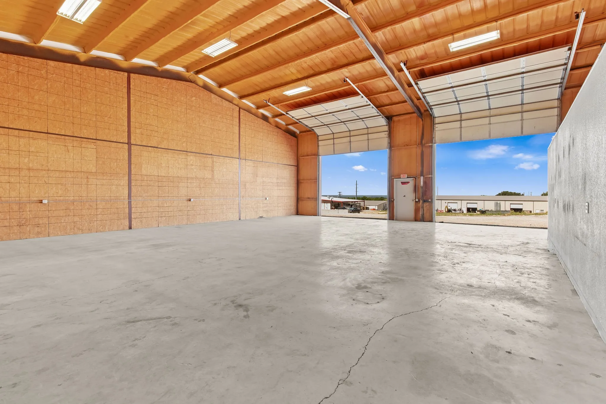 Warehouse For Rent in Wise County , 2601 S Highway 287 500, Decatur, Texas 76234, 0, 0, Garage spaces, 0 Sqft, built in 1975, Price $2,100, mls#21271089, Real Estate Agent in Decatur, Homes For Rent in Wise county, Homes For Rent in Decatur, Realtor in Decatur Texas, Real Estate Brokerage Independent Realty Texas, Luminita Cordes Realtor