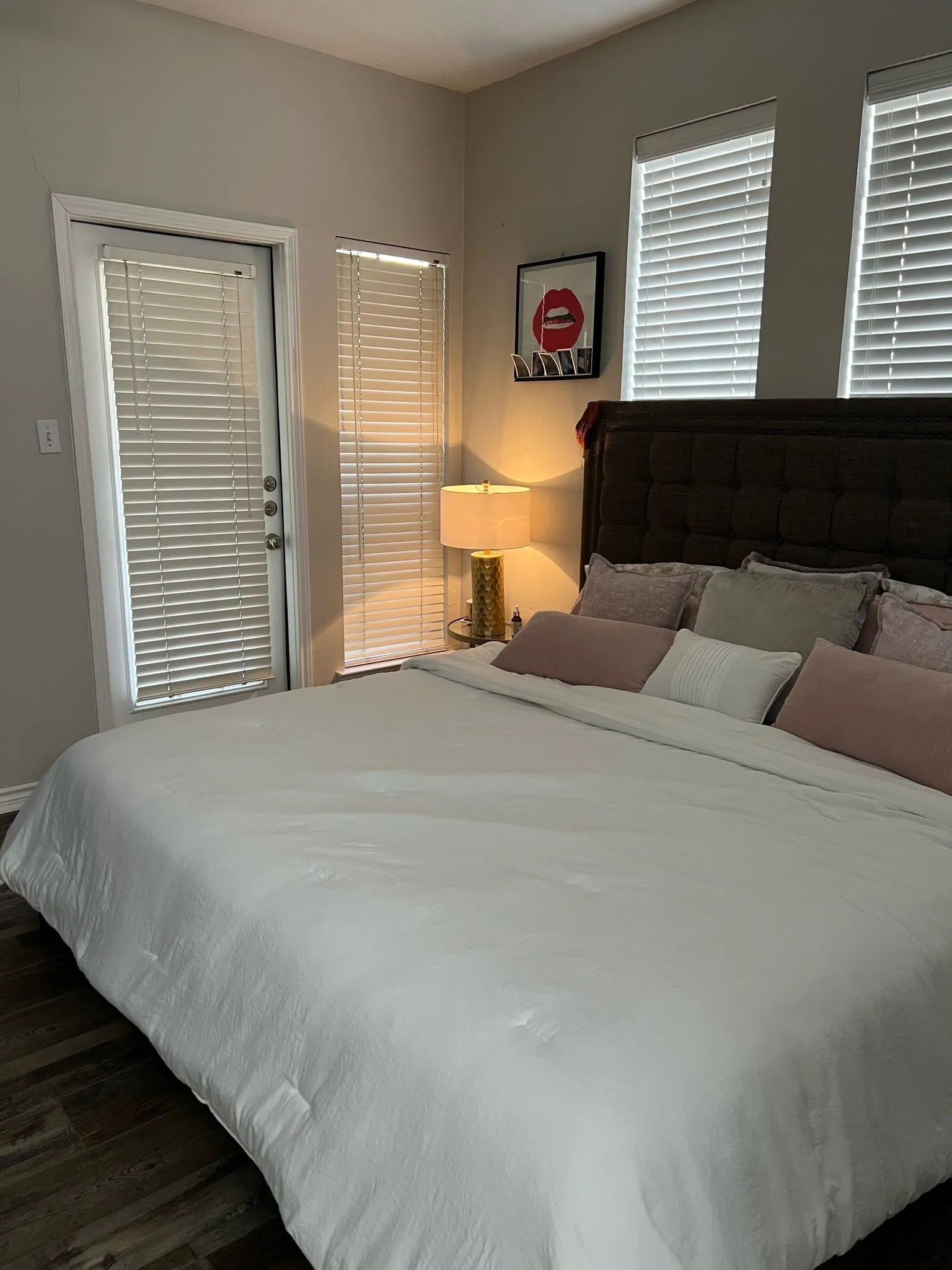 Condominium For Sale in Dallas County , 3105 san jacinto, Dallas, Texas 75204, 0, 2 Bathroom, Garage spaces, 1,064 Sqft, built in 1981, Price $260,000, mls#21251821, Real Estate Agent in Dallas, Homes For Sale in Dallas county, Homes For Sale in Dallas, Realtor in Dallas Texas, Real Estate Brokerage Independent Realty Texas, Luminita Cordes Realtor