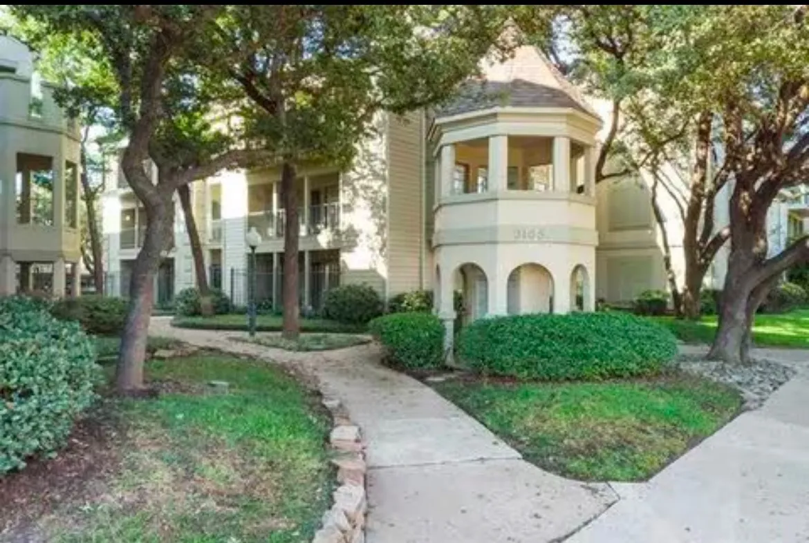 Condominium For Sale in Dallas County , 3105 san jacinto, Dallas, Texas 75204, 0, 2 Bathroom, Garage spaces, 1,064 Sqft, built in 1981, Price $260,000, mls#21251821, Real Estate Agent in Dallas, Homes For Sale in Dallas county, Homes For Sale in Dallas, Realtor in Dallas Texas, Real Estate Brokerage Independent Realty Texas, Luminita Cordes Realtor
