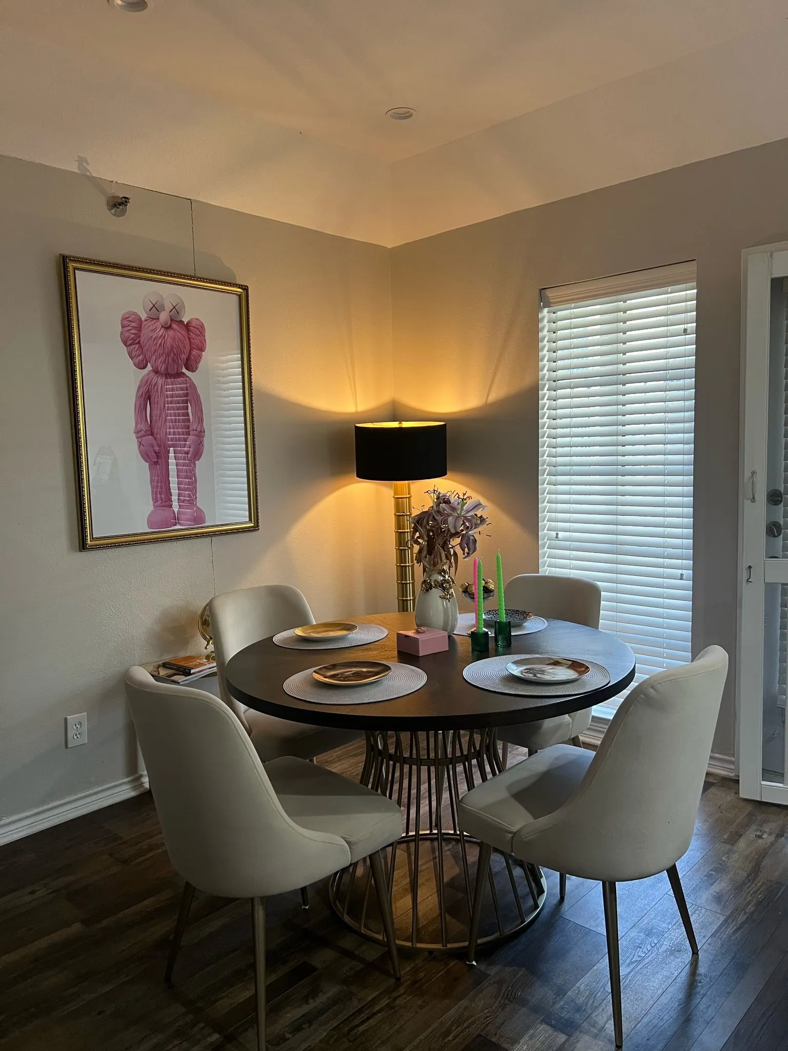 Condominium For Sale in Dallas County , 3105 san jacinto, Dallas, Texas 75204, 0, 2 Bathroom, Garage spaces, 1,064 Sqft, built in 1981, Price $260,000, mls#21251821, Real Estate Agent in Dallas, Homes For Sale in Dallas county, Homes For Sale in Dallas, Realtor in Dallas Texas, Real Estate Brokerage Independent Realty Texas, Luminita Cordes Realtor