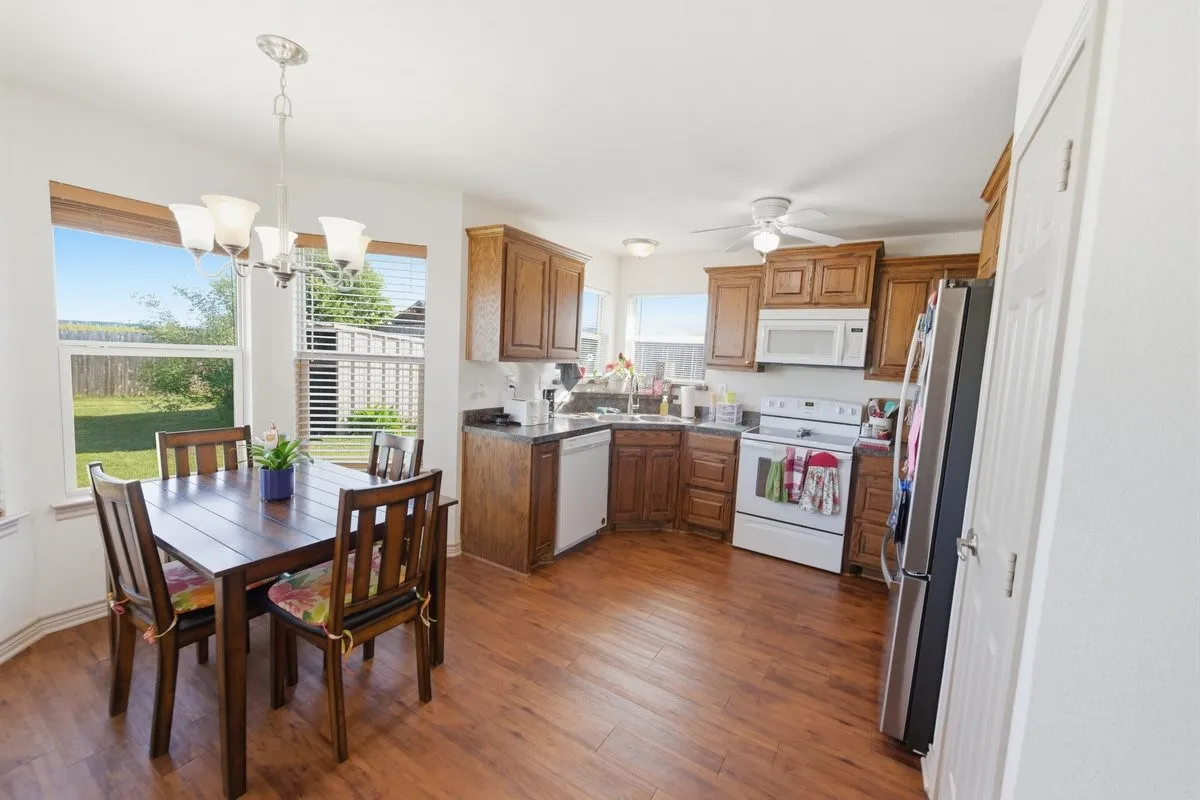 Single Family Residence For Sale in Hill County , 121 Joyce Street, Whitney, Texas 76692, 3 Bedrooms, 2 Bathrooms, 2 Garage spaces, 1,351 Sqft, built in 2014, Price $259,900, mls#21274166, Real Estate Agent in Whitney, Homes For Sale in Hill county, Homes For Sale in Whitney, Realtor in Whitney Texas, Real Estate Brokerage Independent Realty Texas, Luminita Cordes Realtor