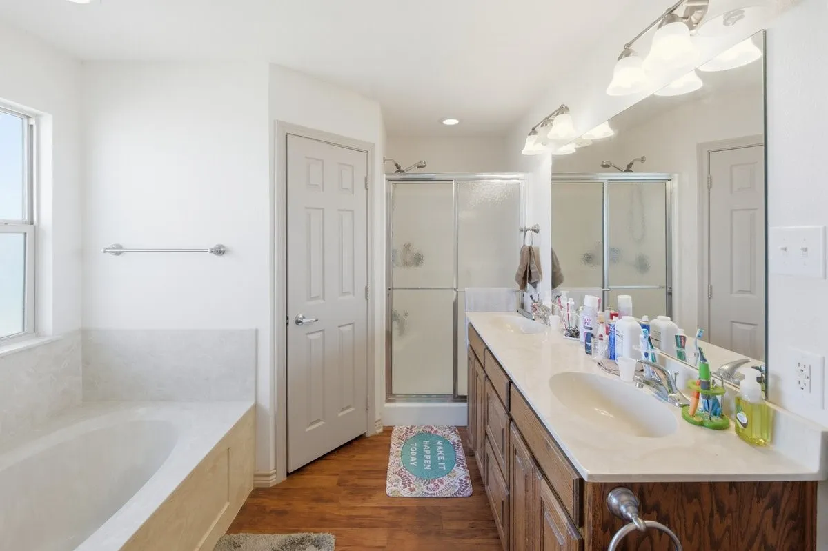Single Family Residence For Sale in Hill County , 121 Joyce Street, Whitney, Texas 76692, 3 Bedrooms, 2 Bathrooms, 2 Garage spaces, 1,351 Sqft, built in 2014, Price $259,900, mls#21274166, Real Estate Agent in Whitney, Homes For Sale in Hill county, Homes For Sale in Whitney, Realtor in Whitney Texas, Real Estate Brokerage Independent Realty Texas, Luminita Cordes Realtor