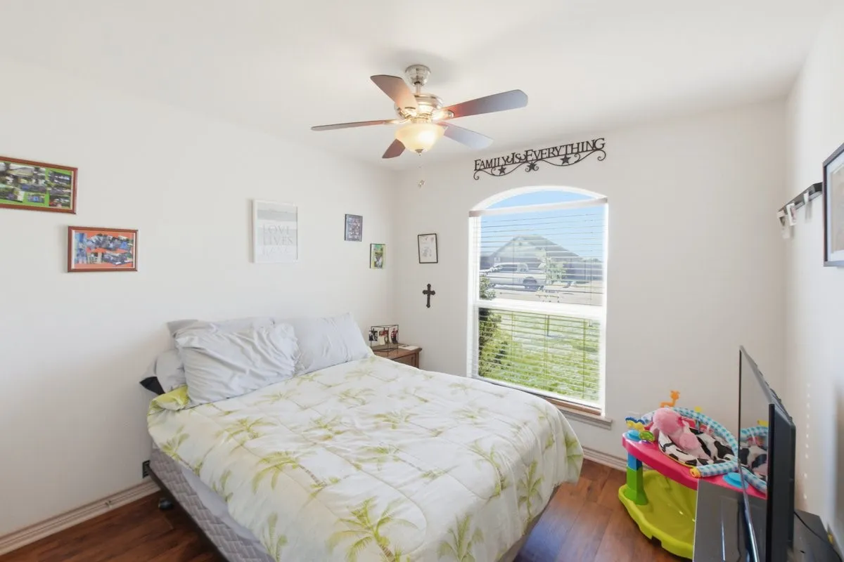 Single Family Residence For Sale in Hill County , 121 Joyce Street, Whitney, Texas 76692, 3 Bedrooms, 2 Bathrooms, 2 Garage spaces, 1,351 Sqft, built in 2014, Price $259,900, mls#21274166, Real Estate Agent in Whitney, Homes For Sale in Hill county, Homes For Sale in Whitney, Realtor in Whitney Texas, Real Estate Brokerage Independent Realty Texas, Luminita Cordes Realtor