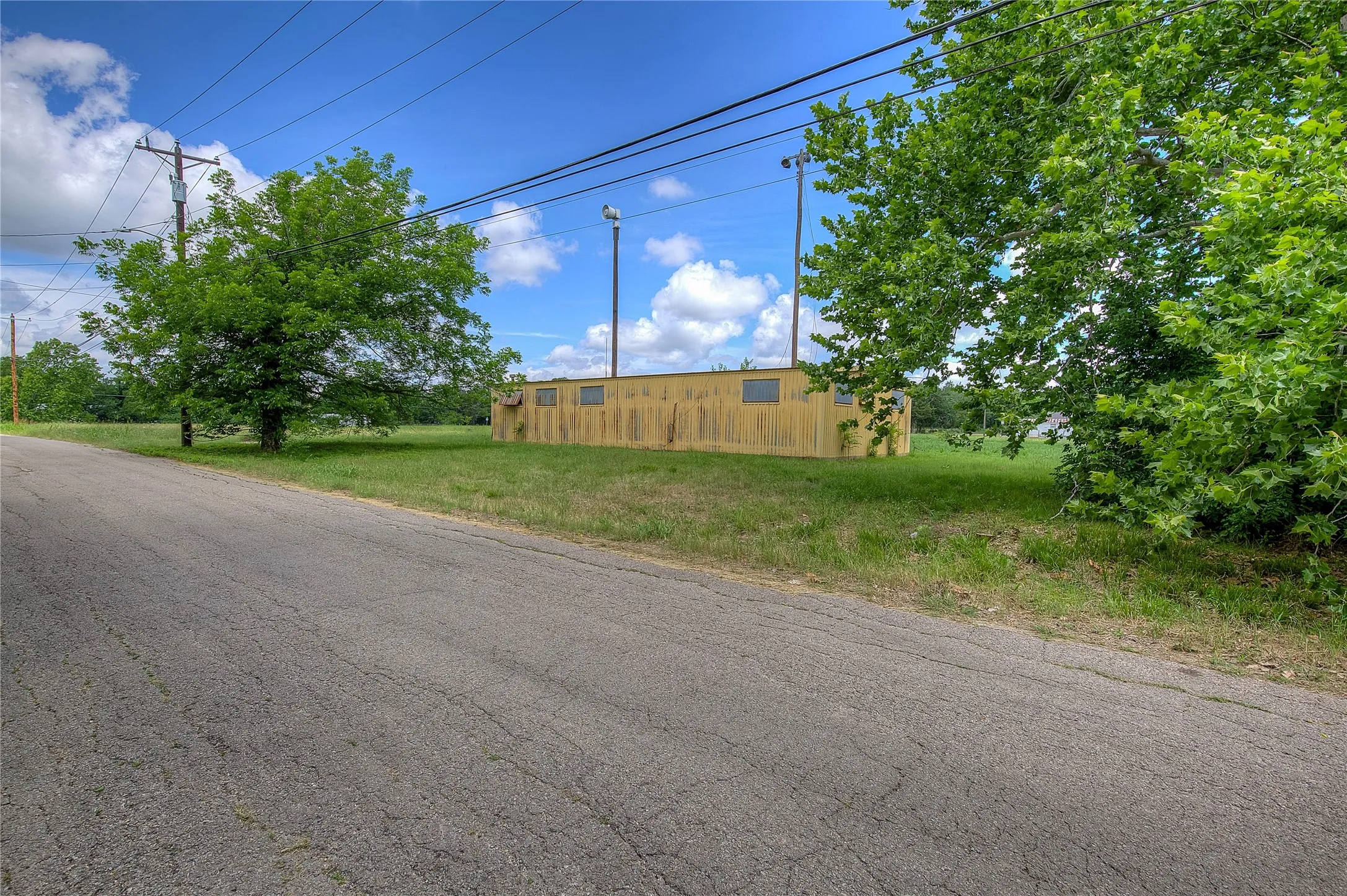 Unimproved Land For Sale in Hunt County , 414 N Neal Street, Commerce, Texas 75428, 0, 0, Garage spaces, 0 Sqft, built in 0, mls#21275034, Real Estate Agent in Commerce, Homes For Sale in Hunt county, Homes For Sale in Commerce, Realtor in Commerce Texas, Real Estate Brokerage Independent Realty Texas, Luminita Cordes Realtor
