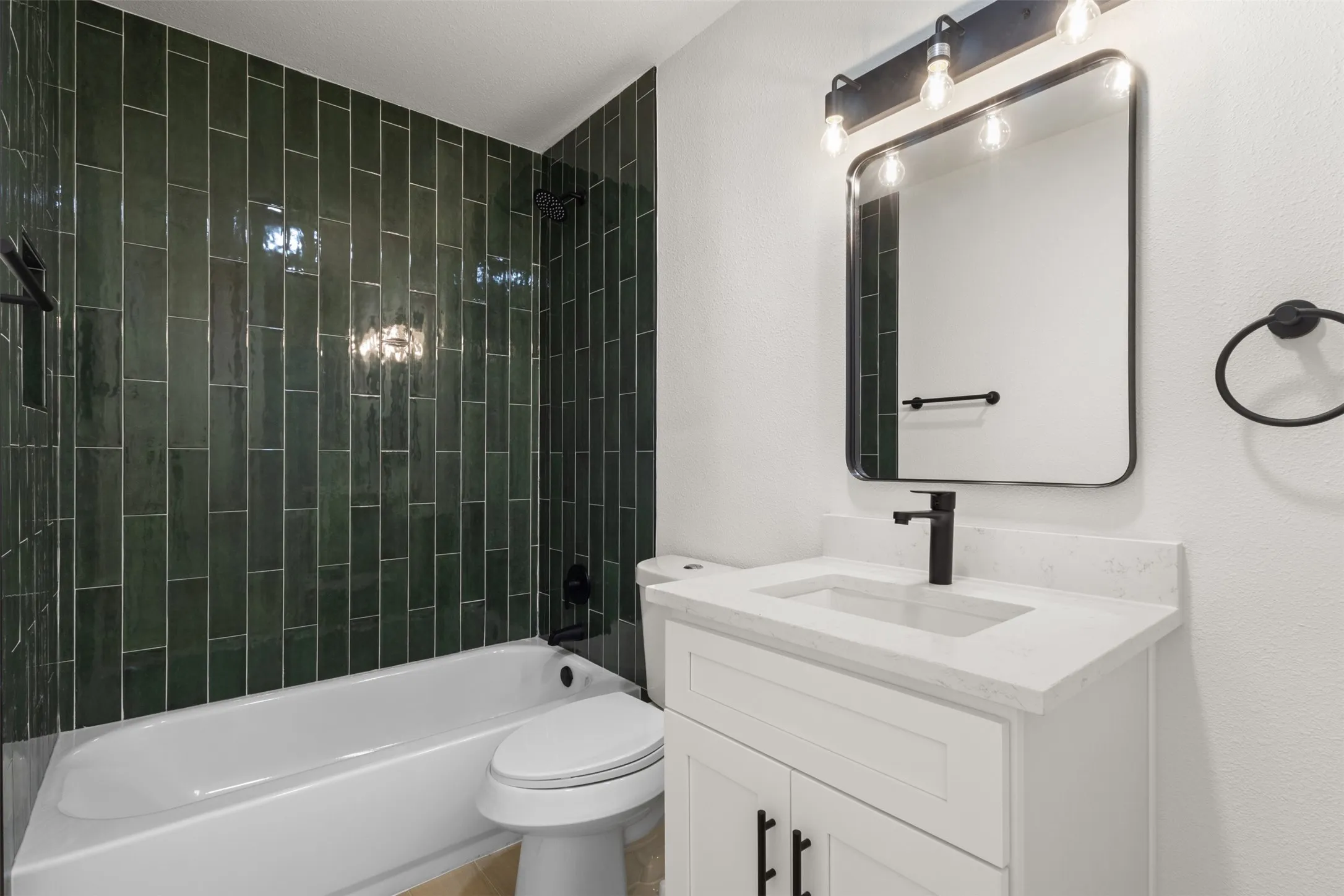 Single Family Residence For Rent in Collin County , 913 Roaming Road Drive, Allen, Texas 75002, 4 Bedroom, 3 Bathroom, Garage spaces, 1,128 Sqft, built in 1971, mls#21275044, Real Estate Agent in Allen, Homes For Rent in Collin county, Homes For Rent in Allen, Realtor in Allen Texas, Real Estate Brokerage Independent Realty Texas, Luminita Cordes Realtor