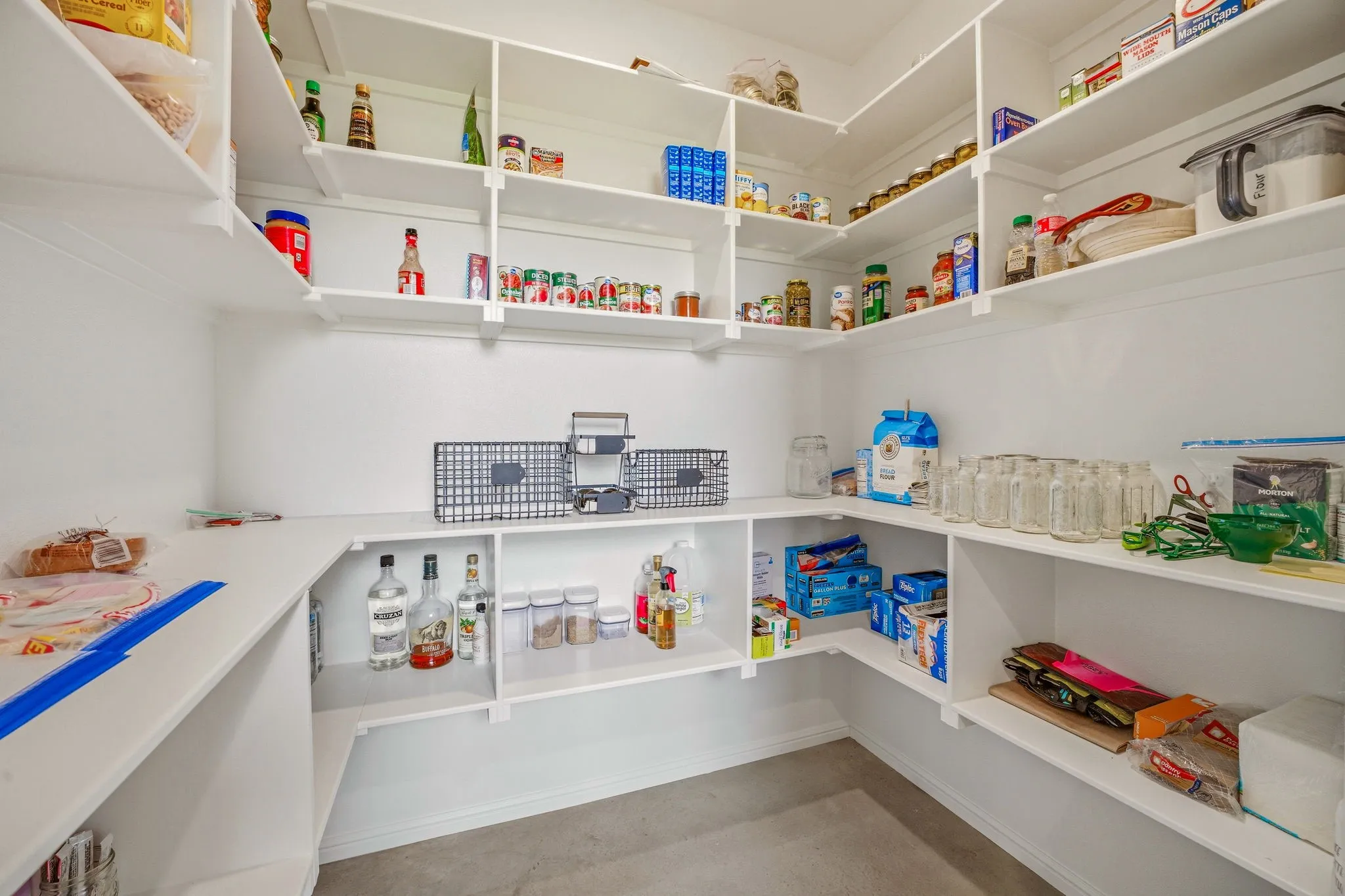 Single Family Residence For Sale in Erath County , 2025 Schooner Way, Bluff Dale, Texas 76433, 3 Bedroom, 3 Bathroom, 2 Garage spaces, 2,334 Sqft, built in 2024, mls#21273709, Real Estate Agent in Bluff Dale, Homes For Sale in Erath county, Homes For Sale in Bluff Dale, Realtor in Bluff Dale Texas, Real Estate Brokerage Independent Realty Texas, Luminita Cordes Realtor