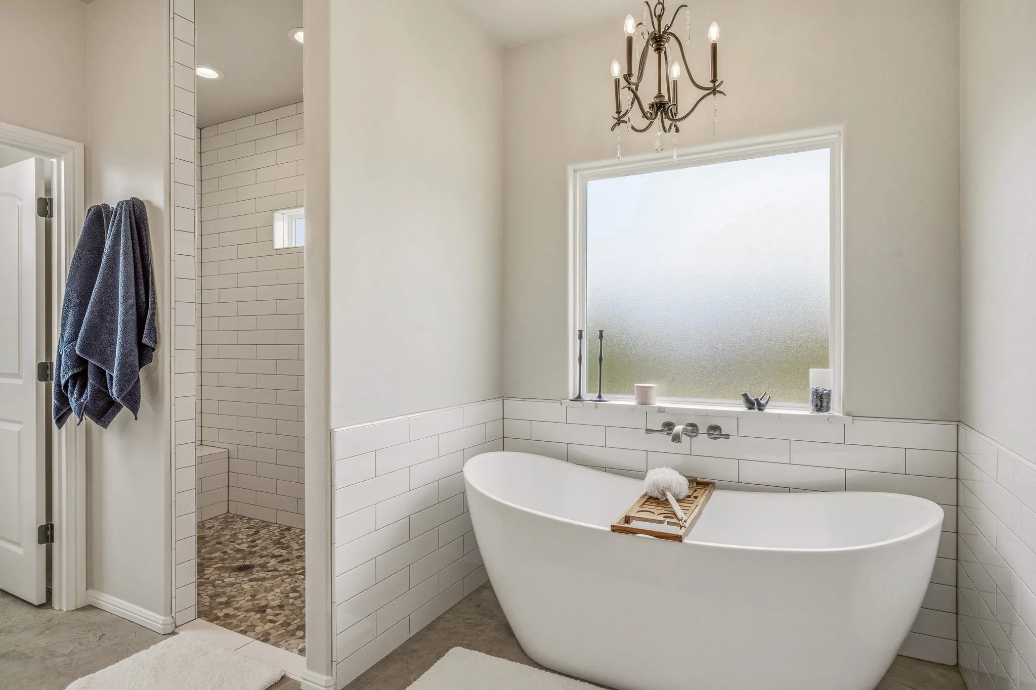 Single Family Residence For Sale in Erath County , 2025 Schooner Way, Bluff Dale, Texas 76433, 3 Bedroom, 3 Bathroom, 2 Garage spaces, 2,334 Sqft, built in 2024, mls#21273709, Real Estate Agent in Bluff Dale, Homes For Sale in Erath county, Homes For Sale in Bluff Dale, Realtor in Bluff Dale Texas, Real Estate Brokerage Independent Realty Texas, Luminita Cordes Realtor