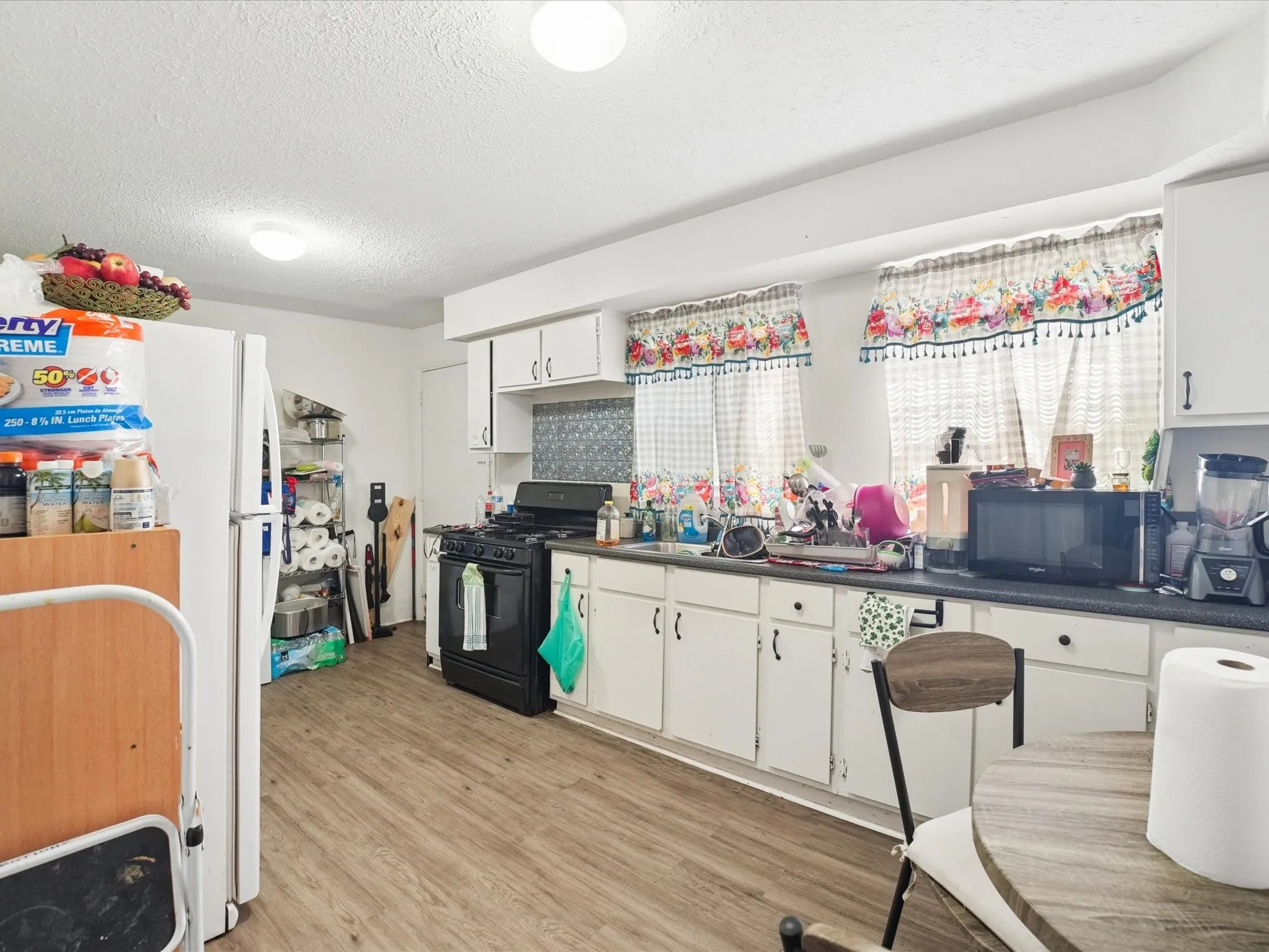 Triplex For Sale in Dallas County , 503 E 6th Street, Dallas, Texas 75203, 6 Bedroom, 3 Bathroom, Garage spaces, 0 Sqft, built in 1921, mls#21273908, Real Estate Agent in Dallas, Homes For Sale in Dallas county, Homes For Sale in Dallas, Realtor in Dallas Texas, Real Estate Brokerage Independent Realty Texas, Luminita Cordes Realtor