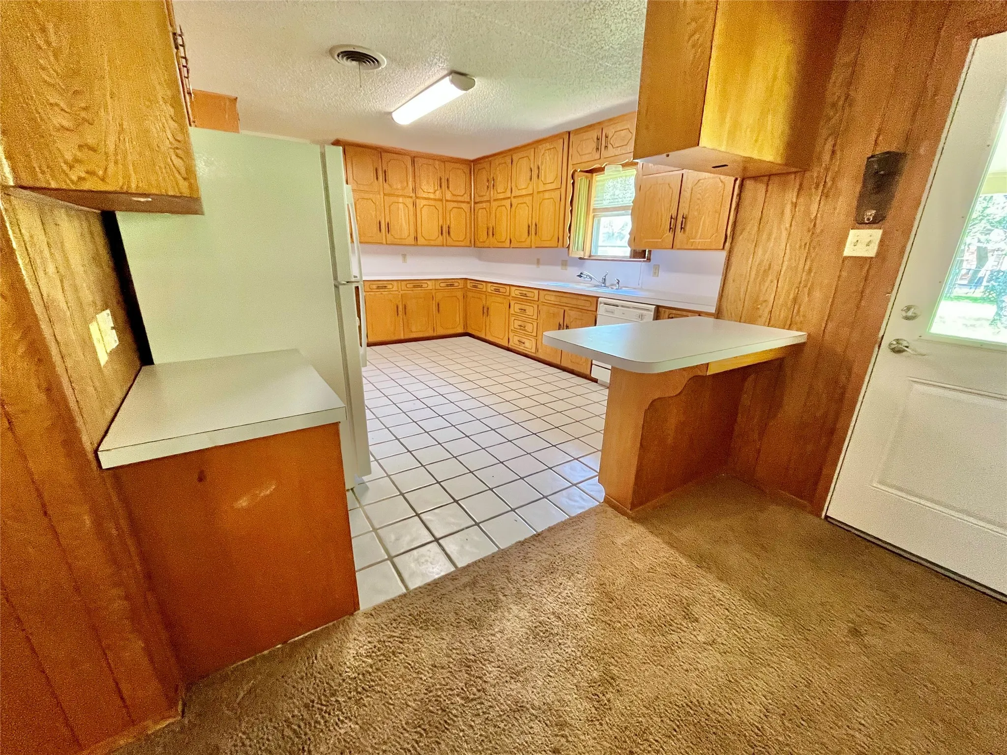 Single Family Residence For Sale in Hamilton County , 603 Barkley Drive, Hamilton, Texas 76531, 3 Bedroom, 2 Bathroom, 2 Garage spaces, 1,597 Sqft, built in 1975, mls#21274077, Real Estate Agent in Hamilton, Homes For Sale in Hamilton county, Homes For Sale in Hamilton, Realtor in Hamilton Texas, Real Estate Brokerage Independent Realty Texas, Luminita Cordes Realtor