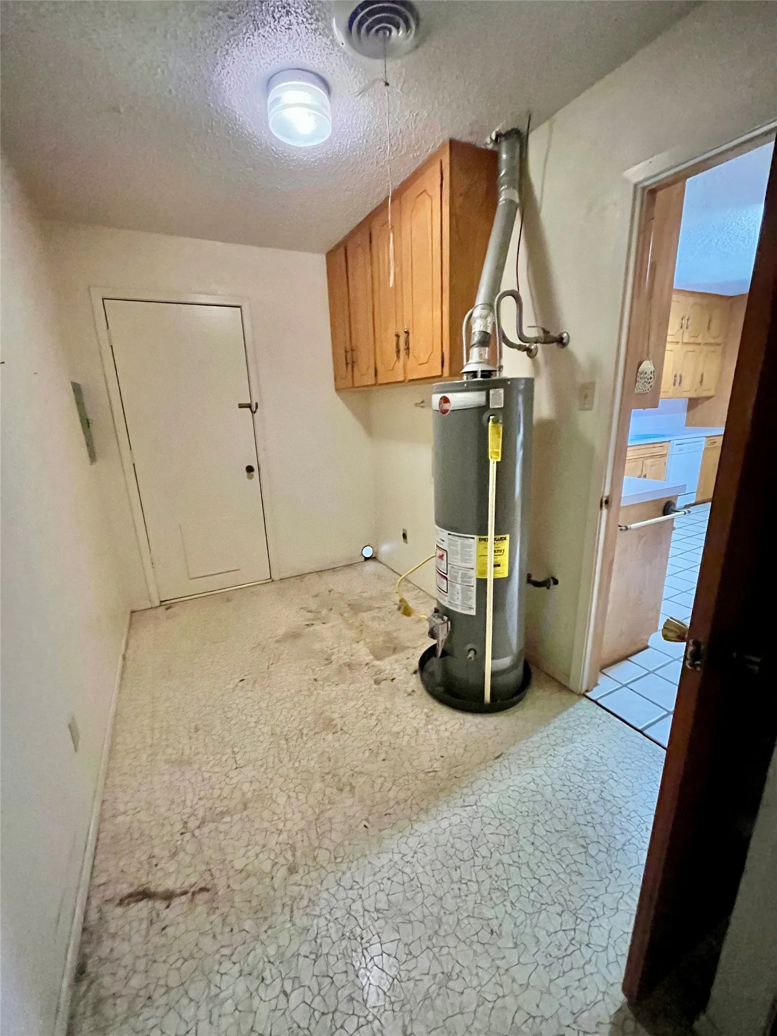 Single Family Residence For Sale in Hamilton County , 603 Barkley Drive, Hamilton, Texas 76531, 3 Bedroom, 2 Bathroom, 2 Garage spaces, 1,597 Sqft, built in 1975, mls#21274077, Real Estate Agent in Hamilton, Homes For Sale in Hamilton county, Homes For Sale in Hamilton, Realtor in Hamilton Texas, Real Estate Brokerage Independent Realty Texas, Luminita Cordes Realtor