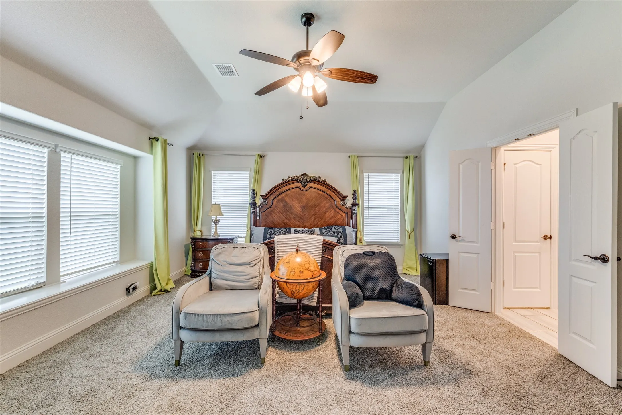Single Family Residence For Sale in Tarrant County , 2602 Geer Lane, Mansfield, Texas 76063, 4 Bedroom, 3 Bathroom, 2 Garage spaces, 2,560 Sqft, built in 2021, mls#21274967, Real Estate Agent in Mansfield, Homes For Sale in Tarrant county, Homes For Sale in Mansfield, Realtor in Mansfield Texas, Real Estate Brokerage Independent Realty Texas, Luminita Cordes Realtor