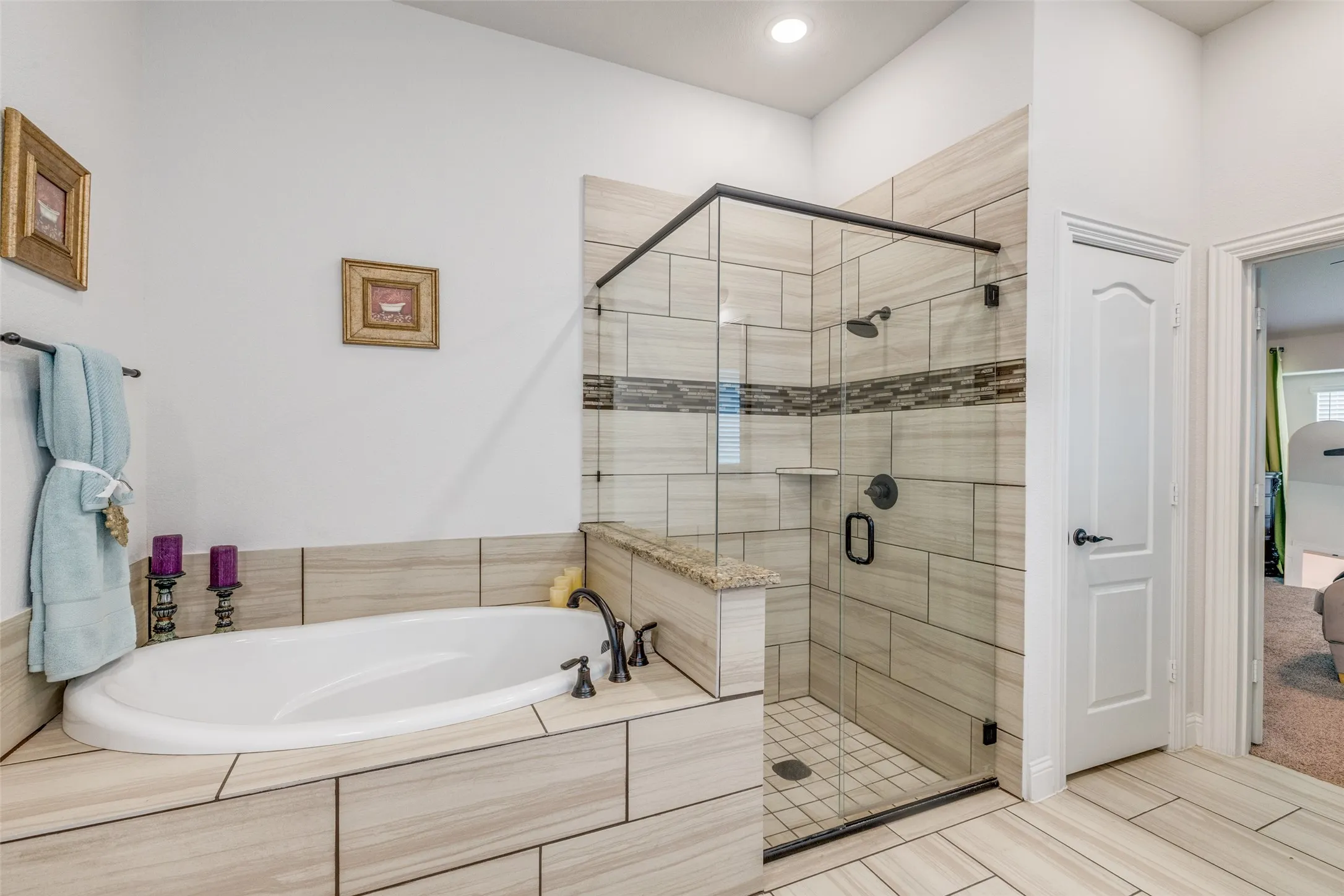 Single Family Residence For Sale in Tarrant County , 2602 Geer Lane, Mansfield, Texas 76063, 4 Bedroom, 3 Bathroom, 2 Garage spaces, 2,560 Sqft, built in 2021, mls#21274967, Real Estate Agent in Mansfield, Homes For Sale in Tarrant county, Homes For Sale in Mansfield, Realtor in Mansfield Texas, Real Estate Brokerage Independent Realty Texas, Luminita Cordes Realtor