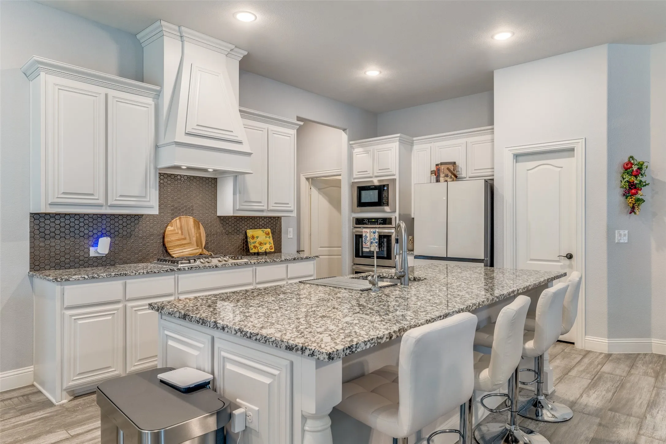 Single Family Residence For Sale in Tarrant County , 2602 Geer Lane, Mansfield, Texas 76063, 4 Bedroom, 3 Bathroom, 2 Garage spaces, 2,560 Sqft, built in 2021, mls#21274967, Real Estate Agent in Mansfield, Homes For Sale in Tarrant county, Homes For Sale in Mansfield, Realtor in Mansfield Texas, Real Estate Brokerage Independent Realty Texas, Luminita Cordes Realtor