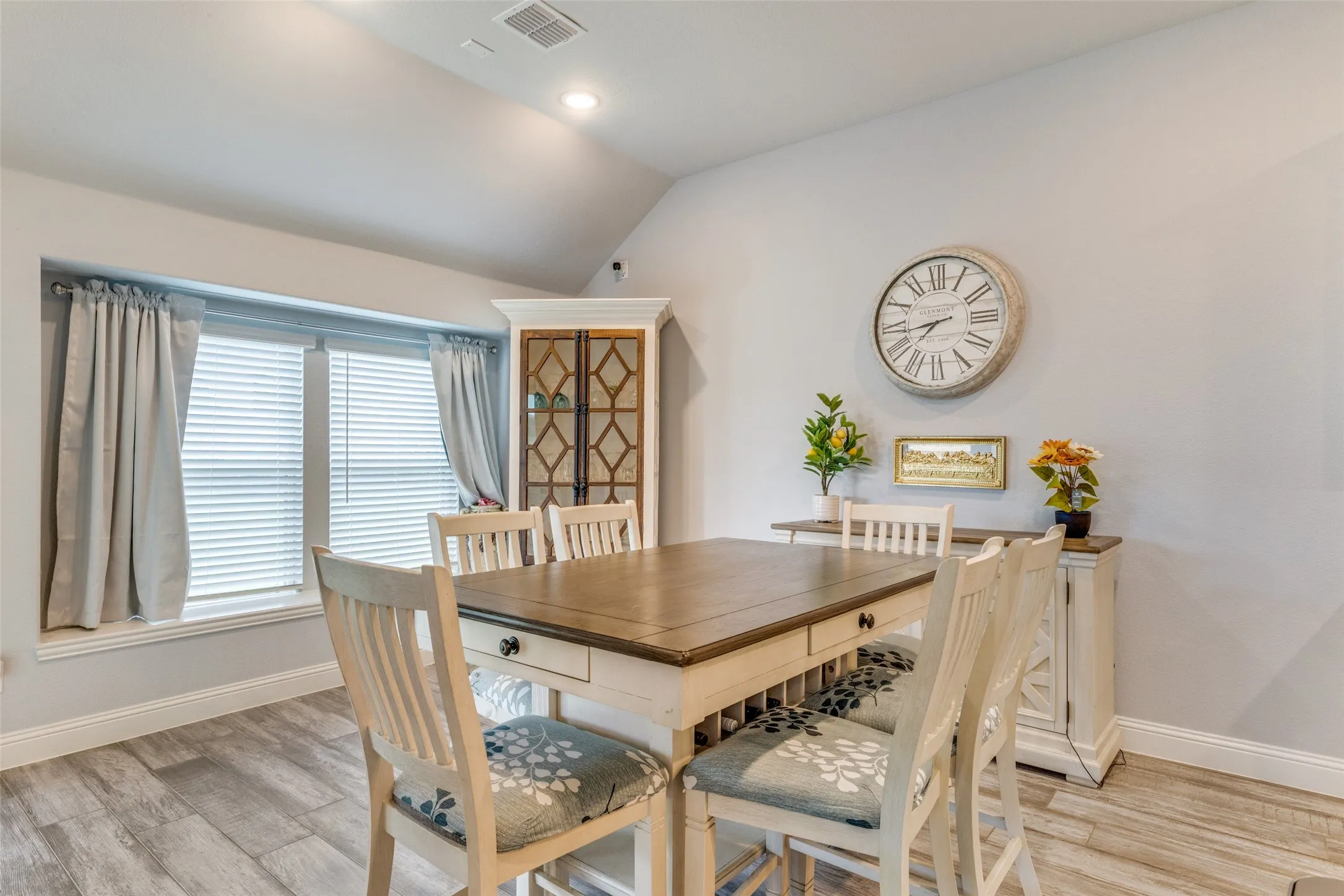 Single Family Residence For Sale in Tarrant County , 2602 Geer Lane, Mansfield, Texas 76063, 4 Bedroom, 3 Bathroom, 2 Garage spaces, 2,560 Sqft, built in 2021, mls#21274967, Real Estate Agent in Mansfield, Homes For Sale in Tarrant county, Homes For Sale in Mansfield, Realtor in Mansfield Texas, Real Estate Brokerage Independent Realty Texas, Luminita Cordes Realtor